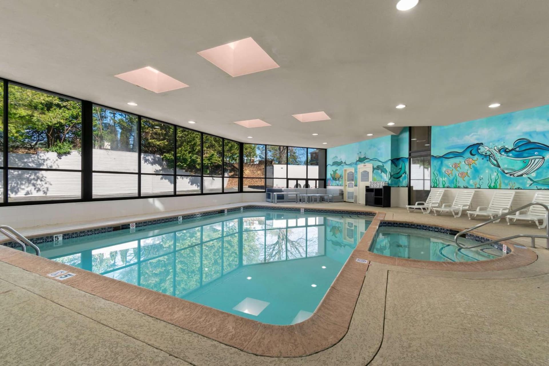 Ramada by Wyndham Harrisburg/Hershey Area interior in Harrisburg, PA — gallery photo 2