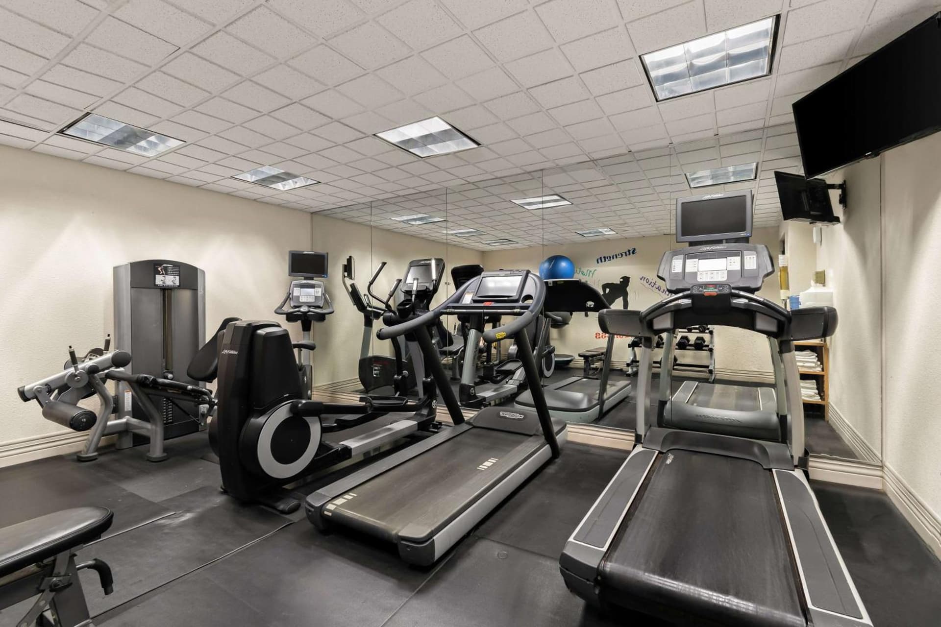 Ramada by Wyndham Harrisburg/Hershey Area gallery photo in Harrisburg, PA — image 25