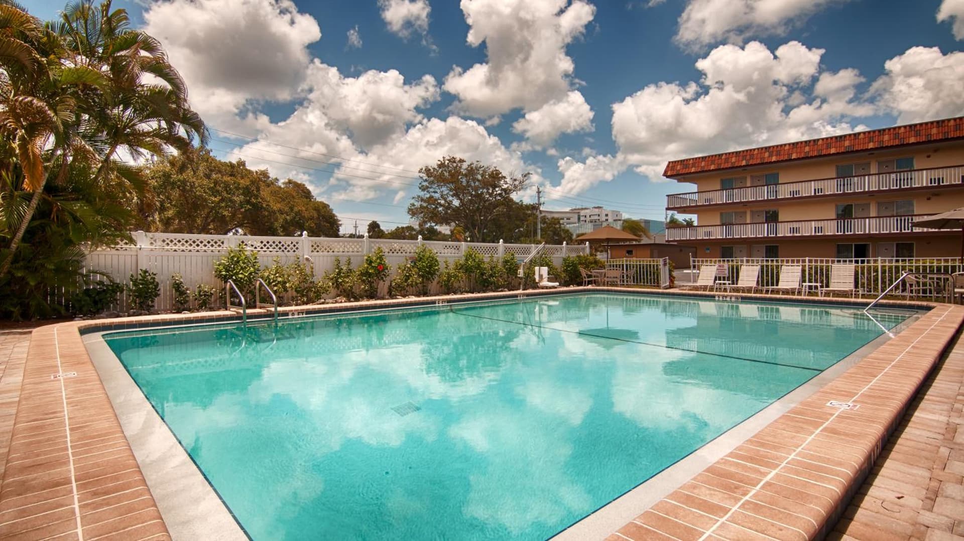 Baymont by Wyndham Sarasota property views in Sarasota, FL — gallery photo 3