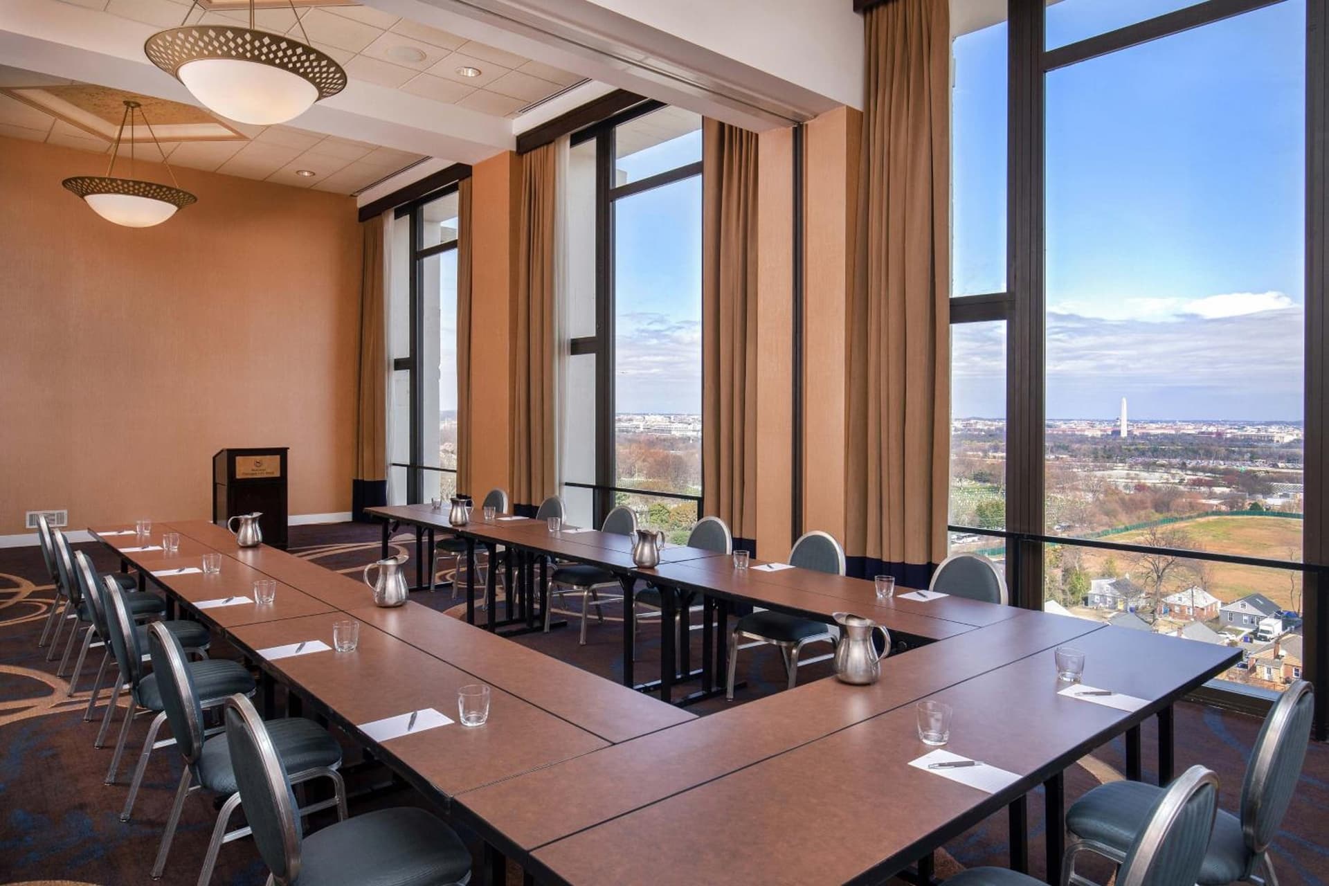 Sheraton Pentagon City gallery photo in Arlington, VA — image 42