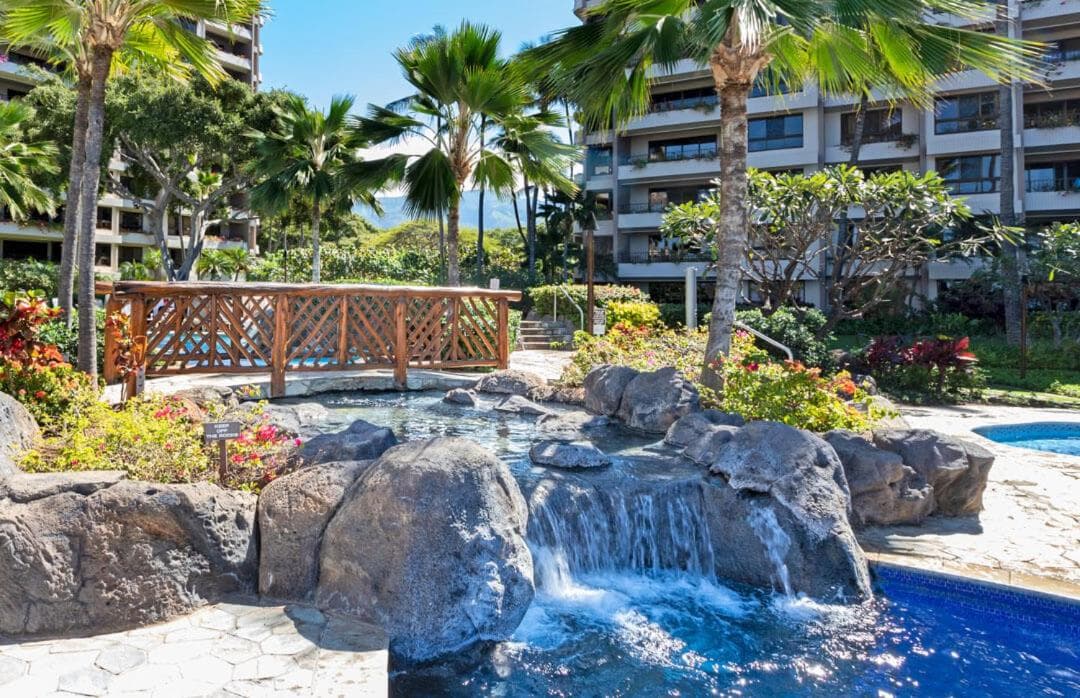 The Kaanapali Alii By Maui Resort Rentals interior in Lahaina, HI — gallery photo 2