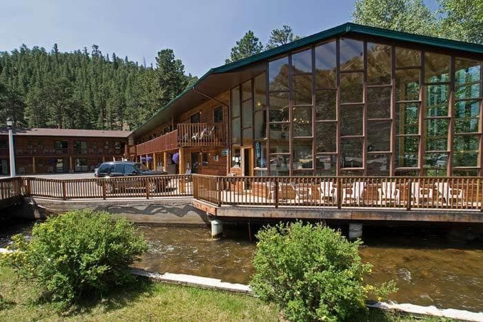 Nicky's Resort property views in Estes Park, CO — gallery photo 3