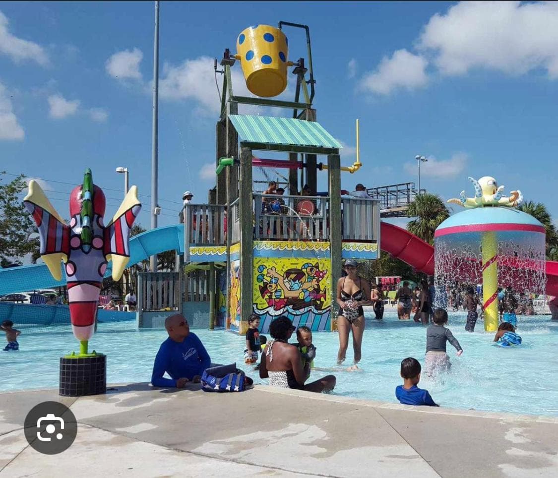 LYZ Miami Airport property views in Miami, FL — gallery photo 3
