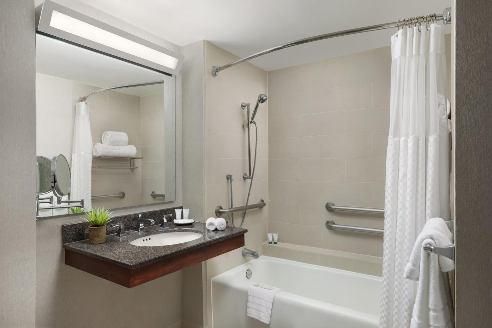 The Westin Long Beach gallery photo in Long Beach, CA — image 11