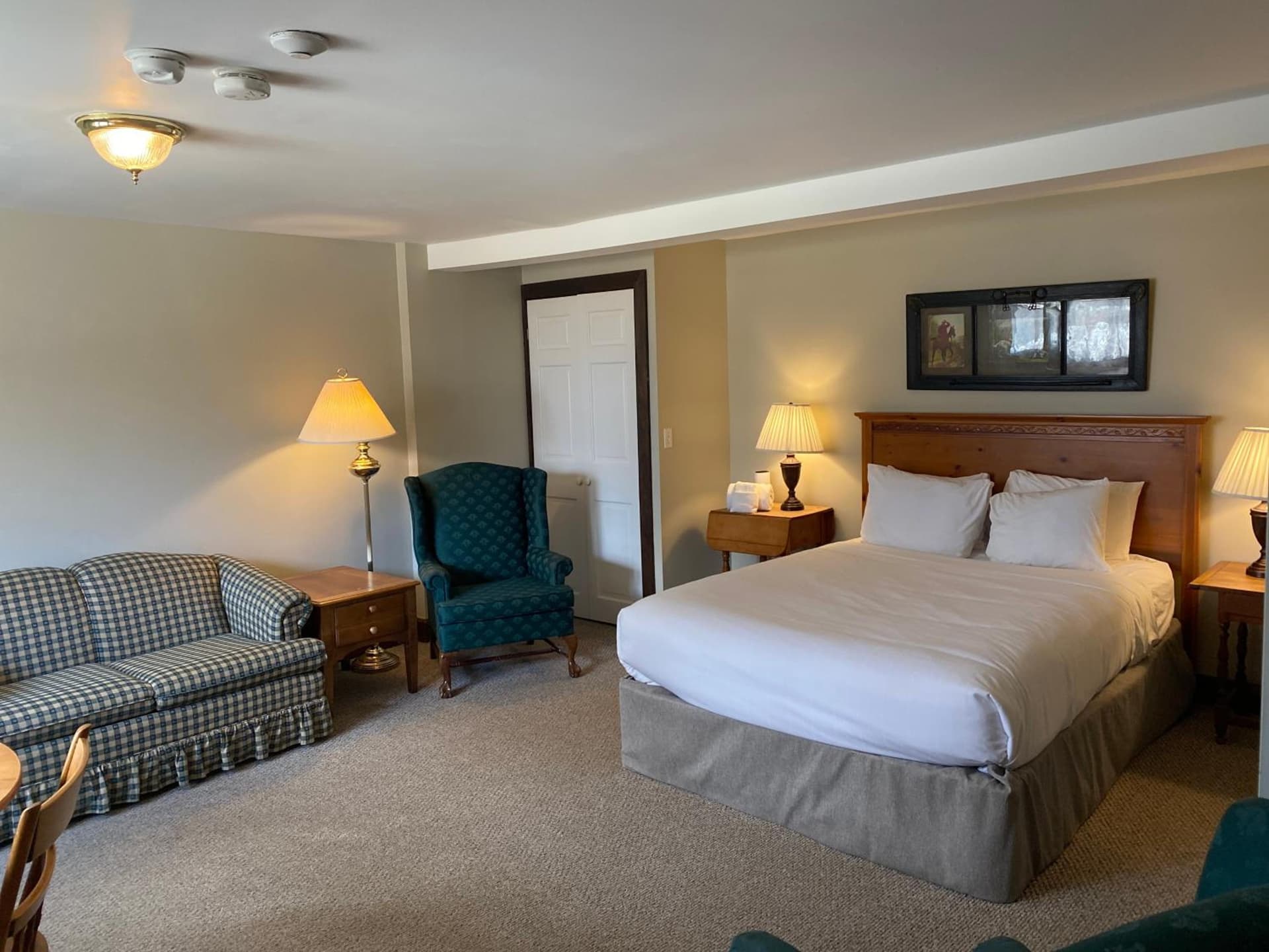 The Wildflower Inn property views in Lyndonville, VT — gallery photo 3