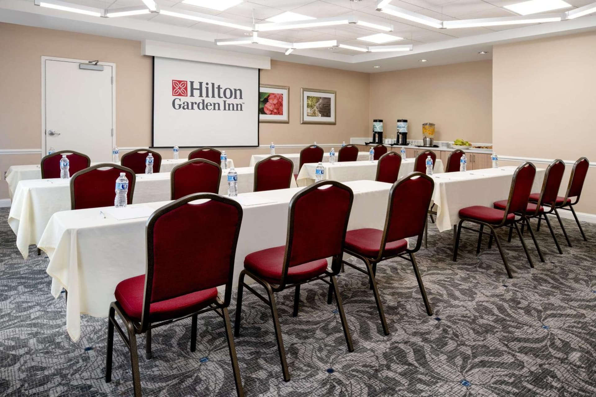 Hilton Garden Inn Roseville gallery photo in Roseville, CA — image 36