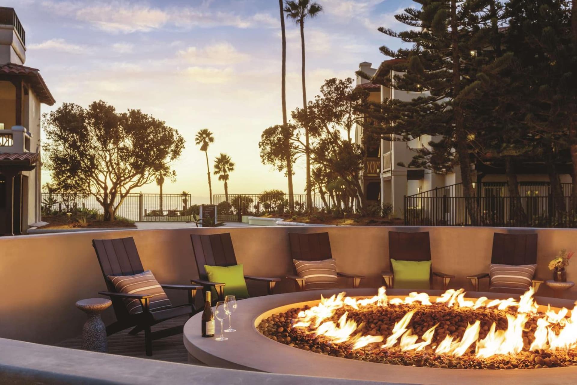 Zachari Dunes on Mandalay Beach, Curio Collection by Hilton gallery photo in Oxnard, CA — image 90