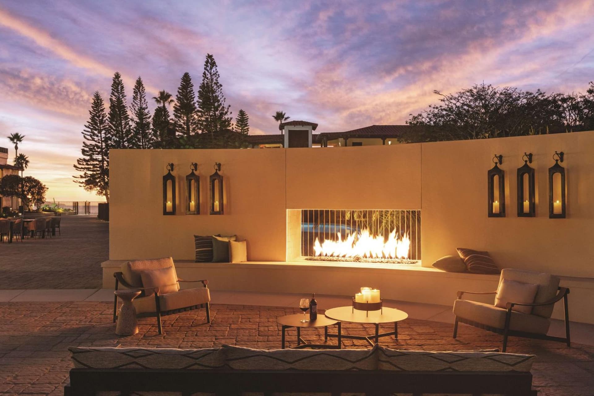 Zachari Dunes on Mandalay Beach, Curio Collection by Hilton gallery photo in Oxnard, CA — image 41