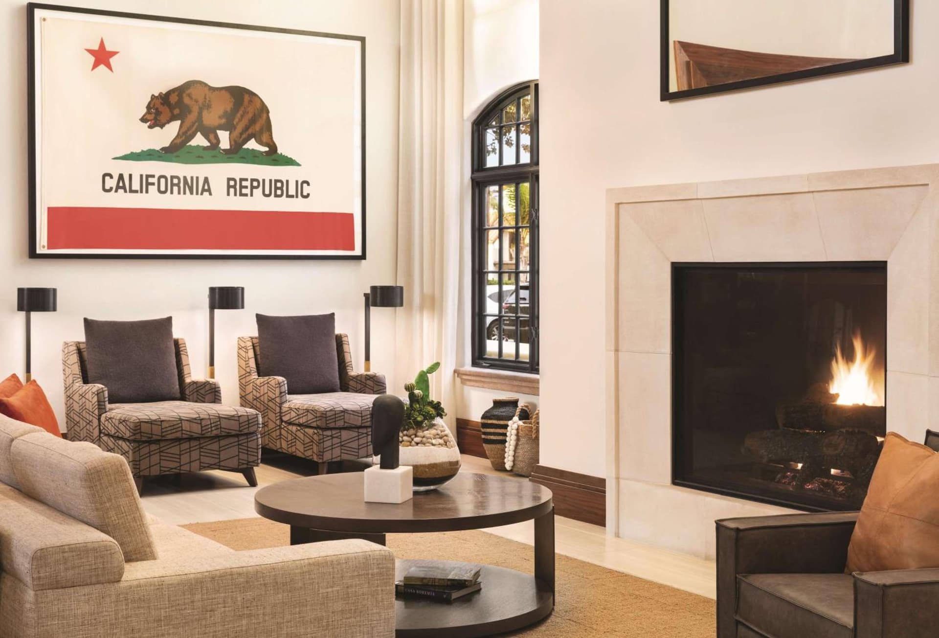 Zachari Dunes on Mandalay Beach, Curio Collection by Hilton gallery photo in Oxnard, CA — image 87