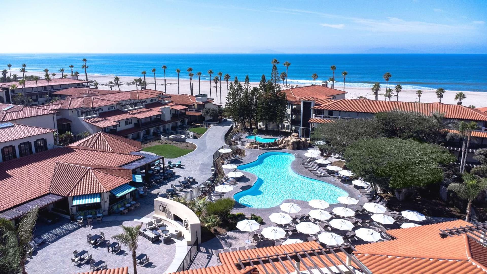 Zachari Dunes on Mandalay Beach, Curio Collection by Hilton gallery photo in Oxnard, CA — image 91