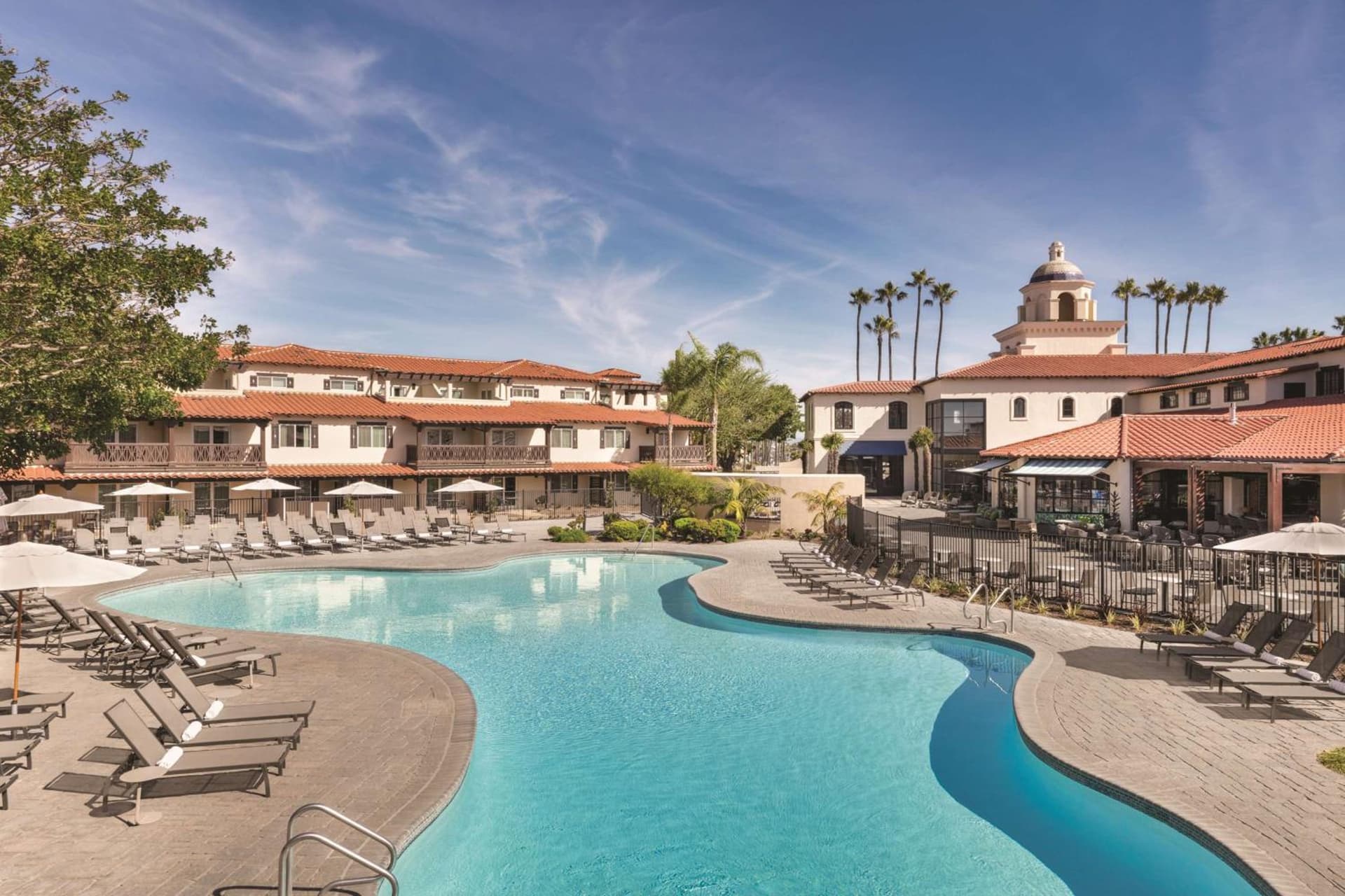 Zachari Dunes on Mandalay Beach, Curio Collection by Hilton gallery photo in Oxnard, CA — image 56