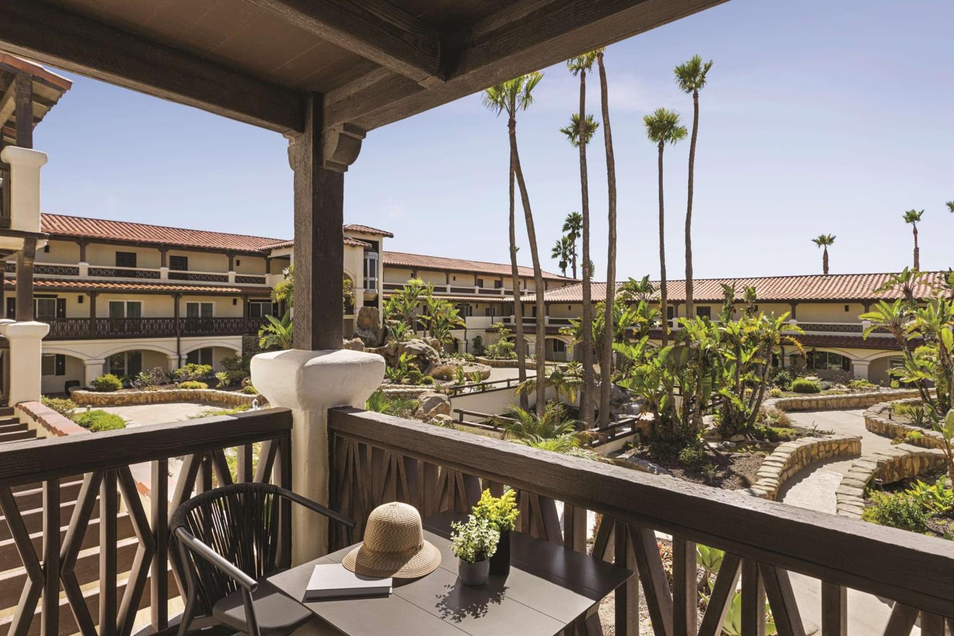 Zachari Dunes on Mandalay Beach, Curio Collection by Hilton gallery photo in Oxnard, CA — image 28