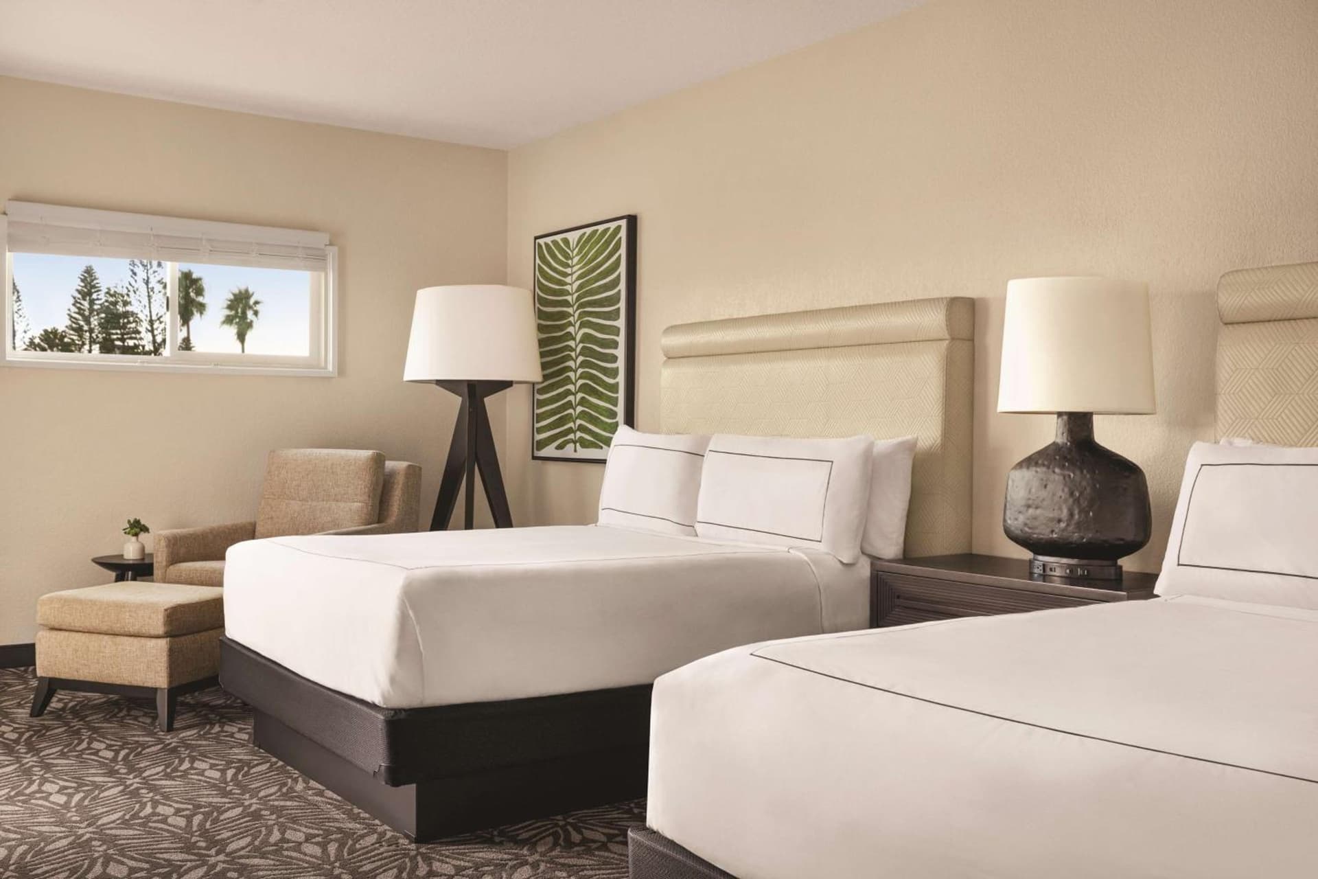 Zachari Dunes on Mandalay Beach, Curio Collection by Hilton gallery photo in Oxnard, CA — image 43