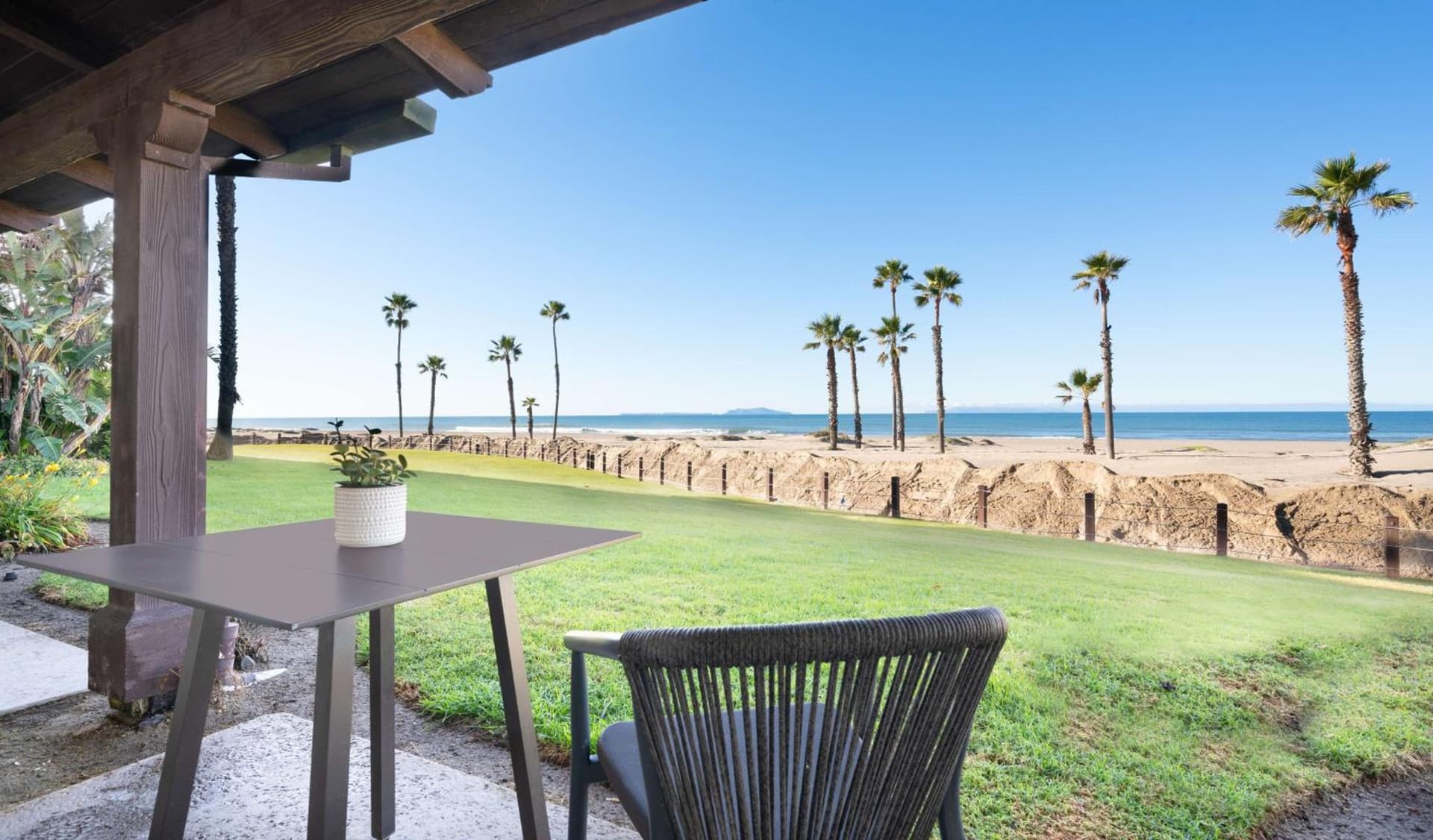 Zachari Dunes on Mandalay Beach, Curio Collection by Hilton gallery photo in Oxnard, CA — image 10
