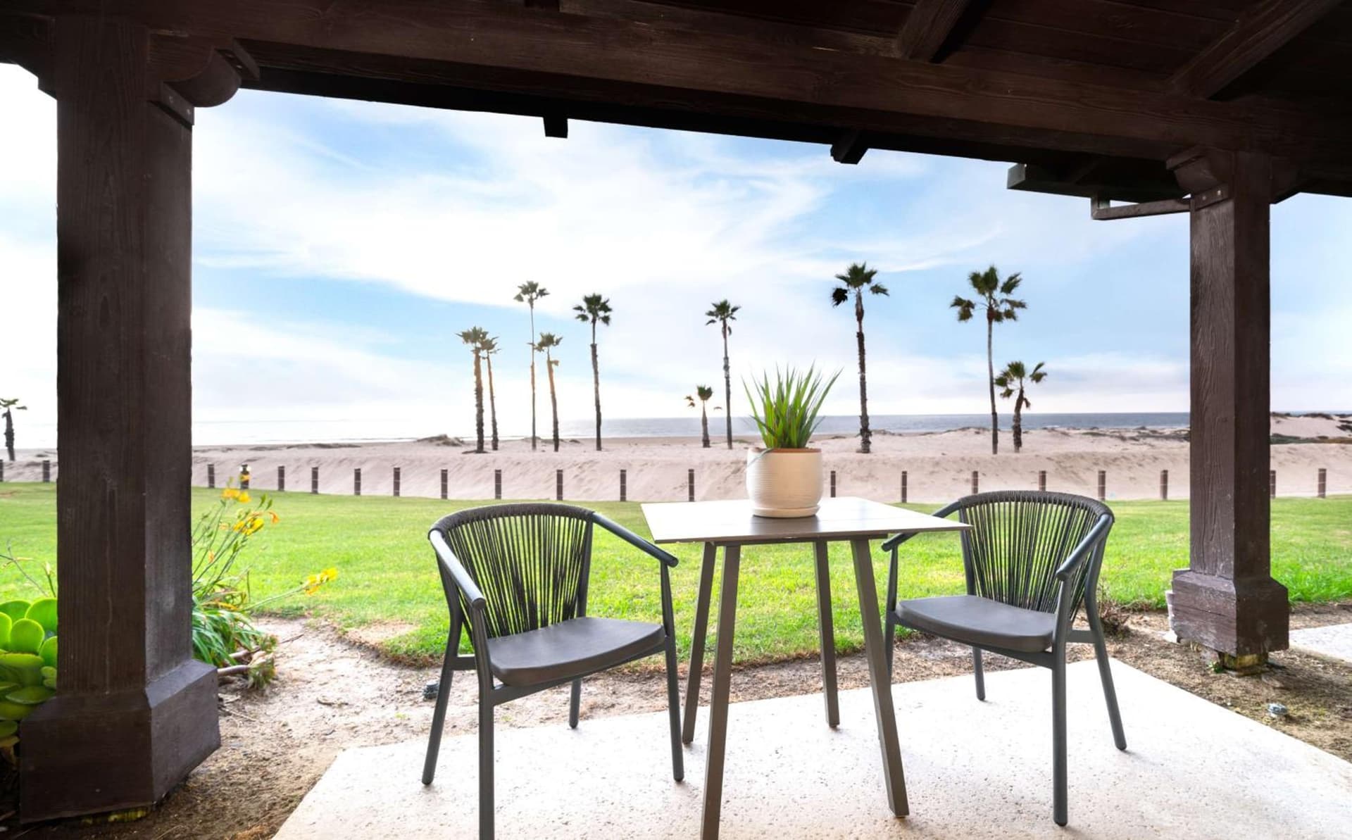 Zachari Dunes on Mandalay Beach, Curio Collection by Hilton gallery photo in Oxnard, CA — image 76