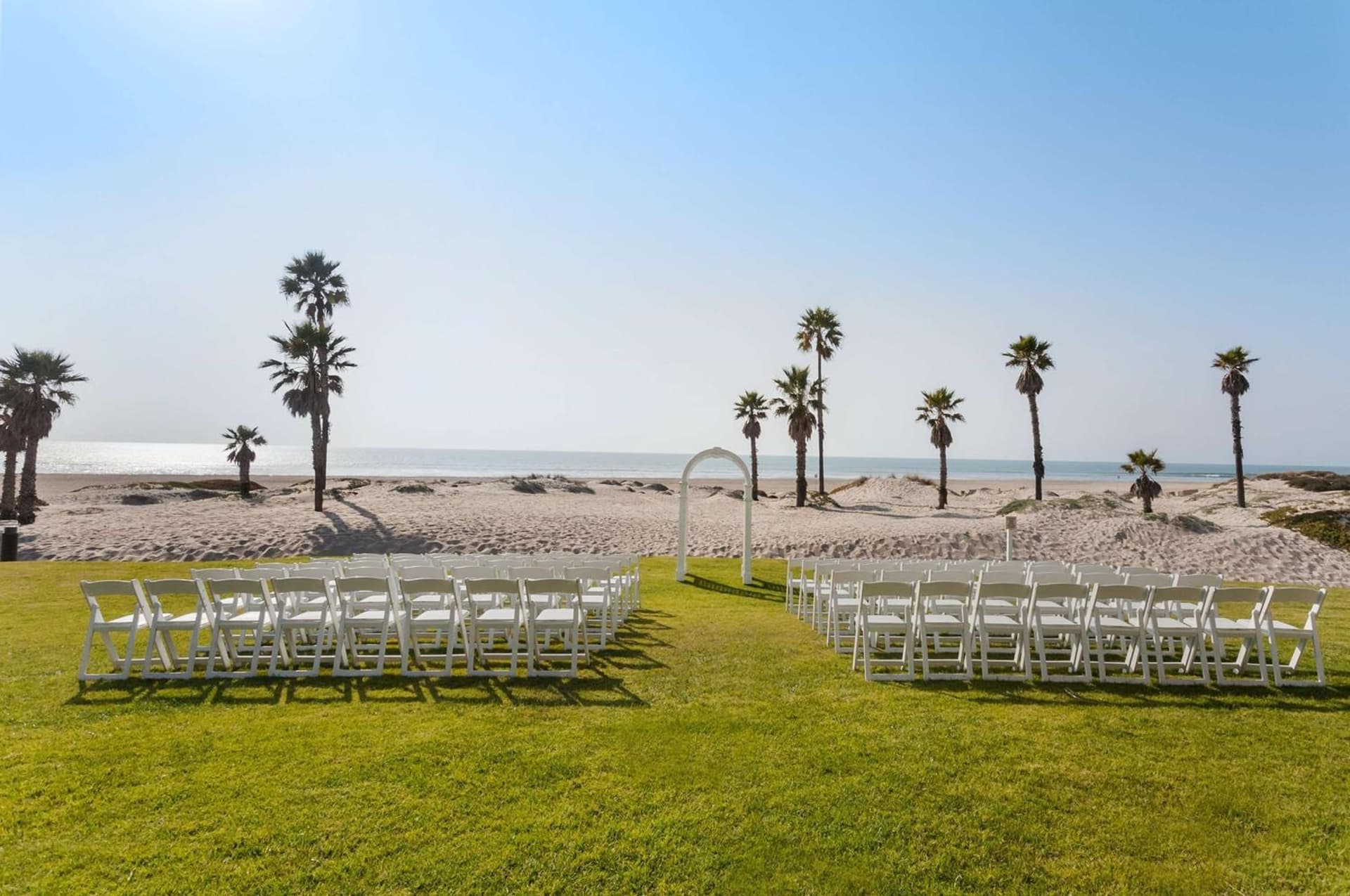 Zachari Dunes on Mandalay Beach, Curio Collection by Hilton gallery photo in Oxnard, CA — image 86