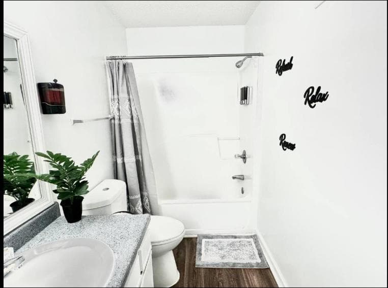 King Suite - Private Bath - Home Theater Room 1 interior in Morrow, GA — gallery photo 2