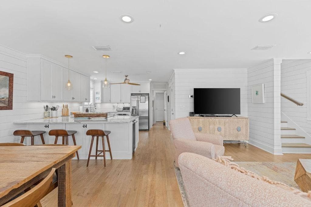Gulf Views - Quittin Time featured exterior or lobby in Santa Rosa Beach — similar hotel