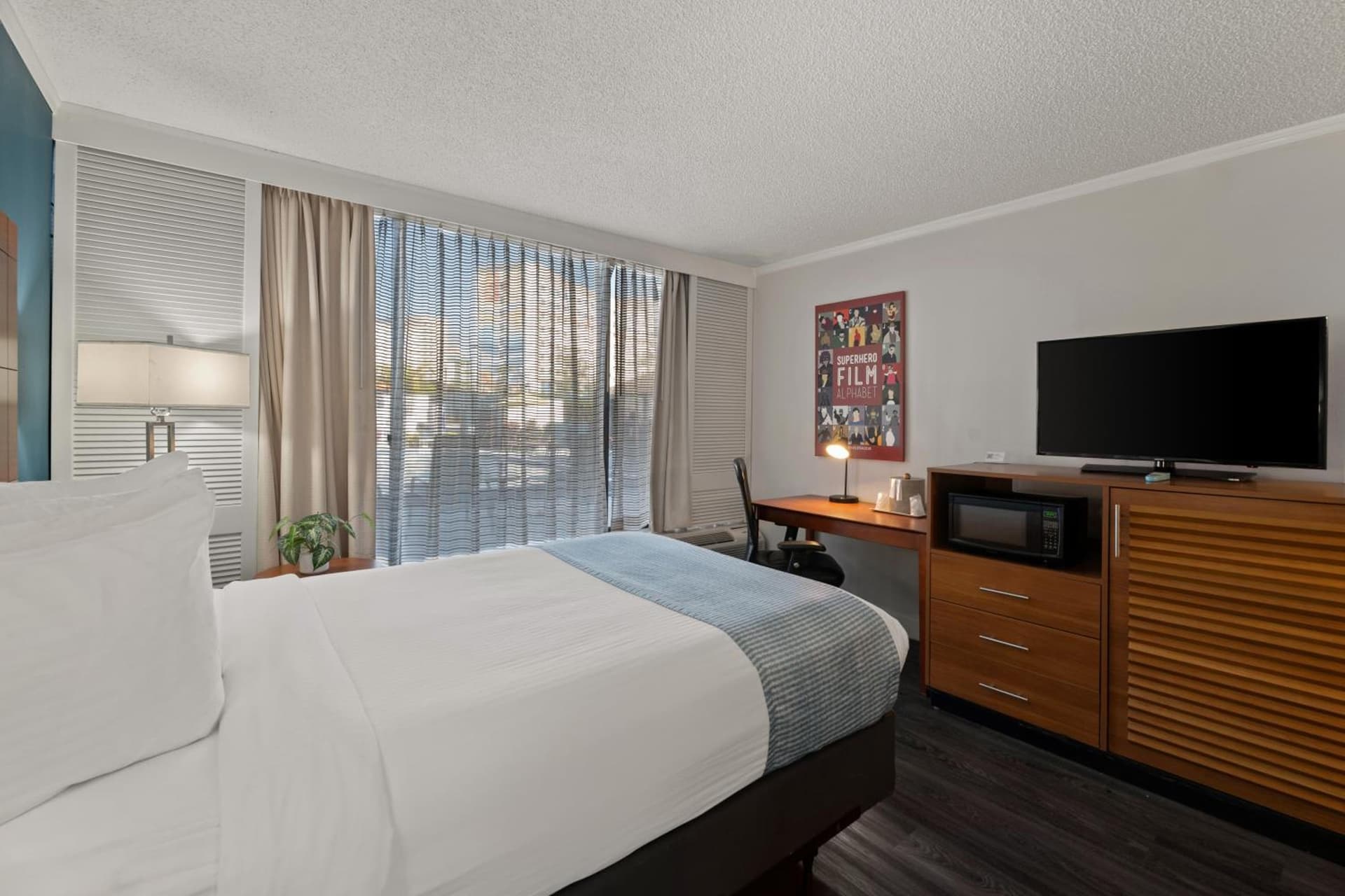 Best Western Orlando Gateway Hotel interior in Orlando, FL — gallery photo 2