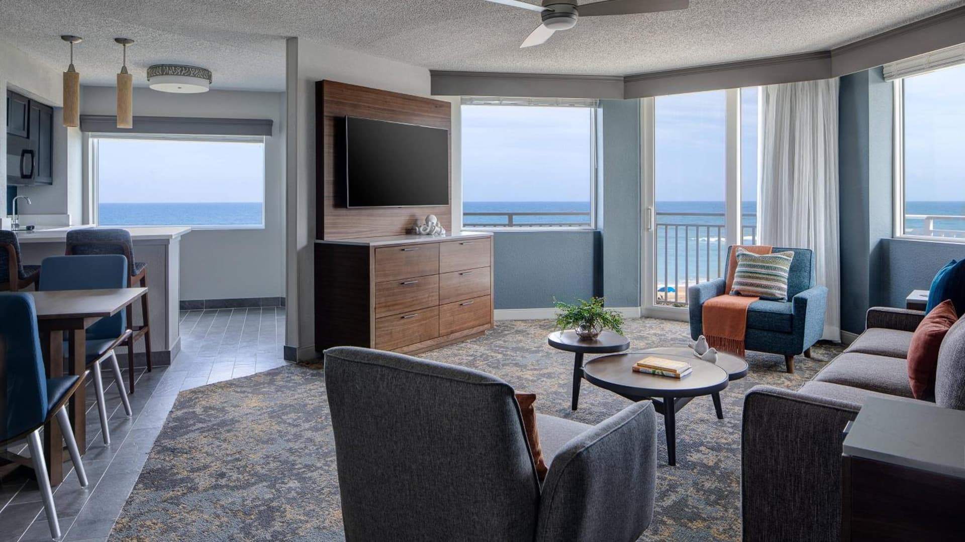 Marriott Hutchinson Island Resort & Beach Villas, Golf & Marina interior in Stuart, FL — gallery photo 2