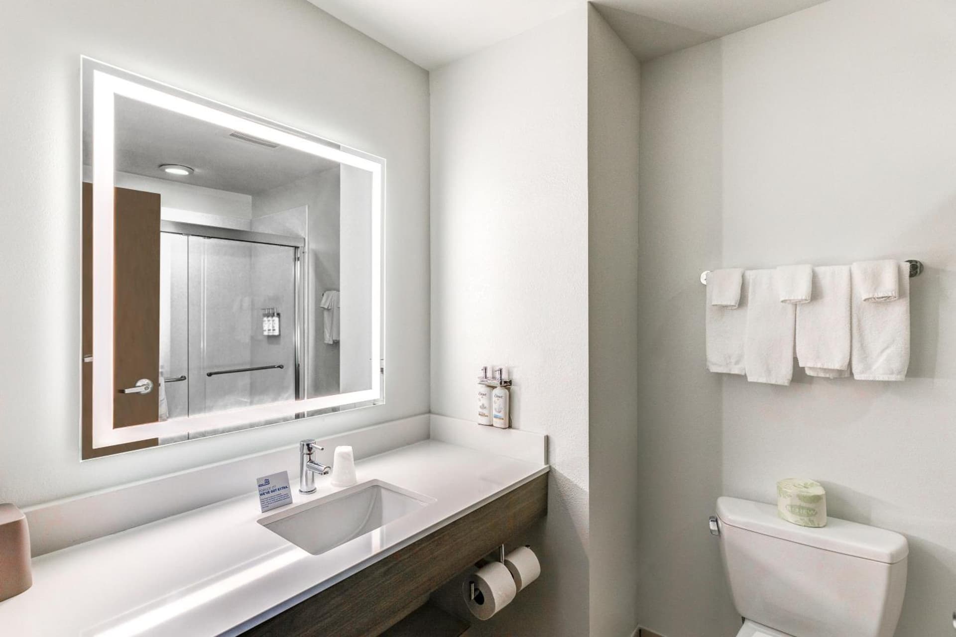 Holiday Inn Express Hotel & Suites Salina by IHG property views in Salina, KS — gallery photo 3