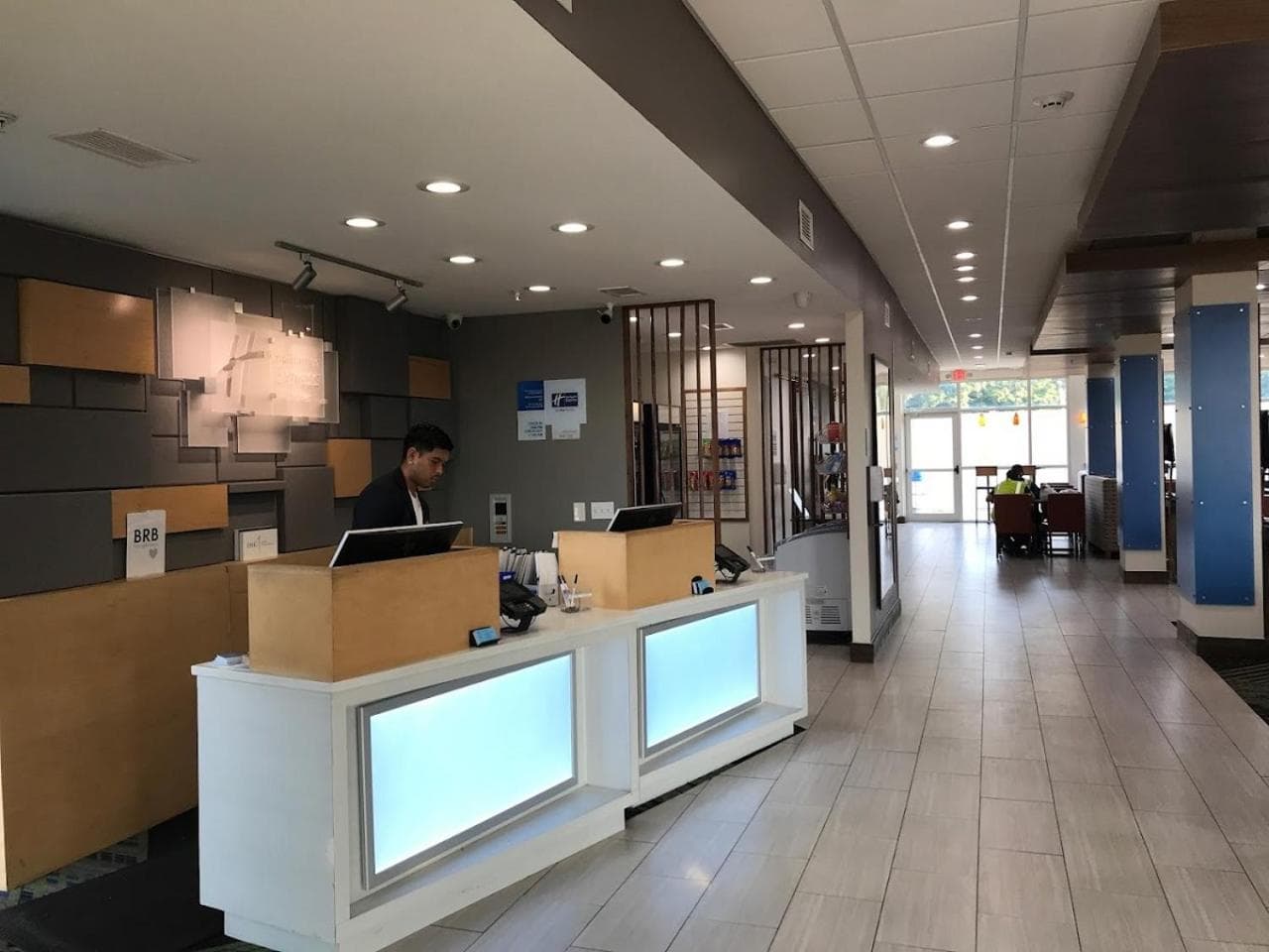 Holiday Inn Express & Suites - Bensenville - O'Hare by IHG gallery photo in Bensenville, IL — image 16