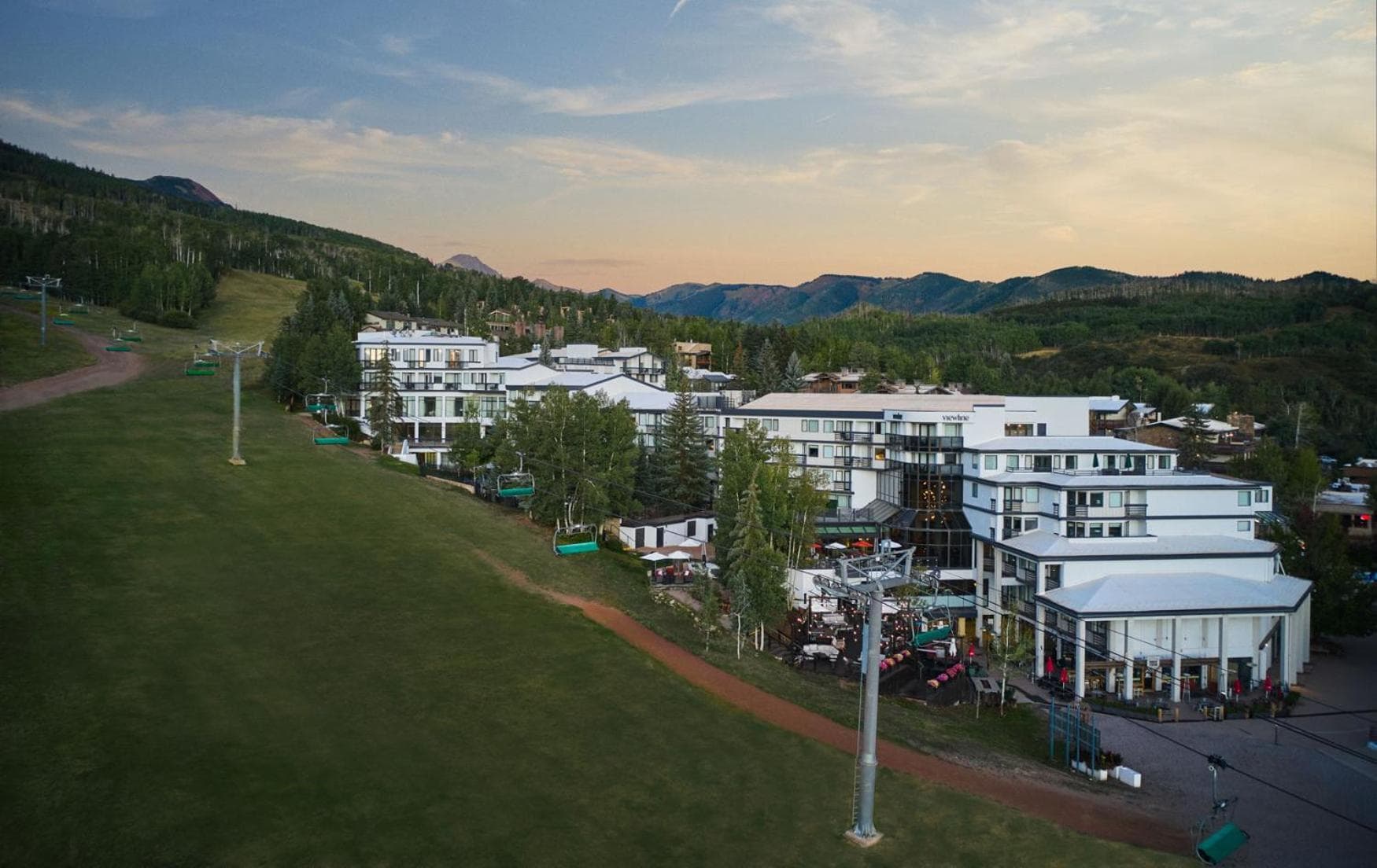 Viewline Resort Snowmass, Autograph Collection property views in Snowmass Village, CO — gallery photo 3