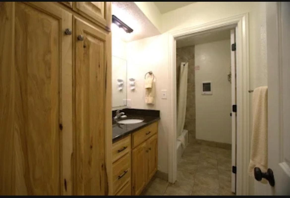 Ideal Beach Resort interior in Garden City, UT — gallery photo 2