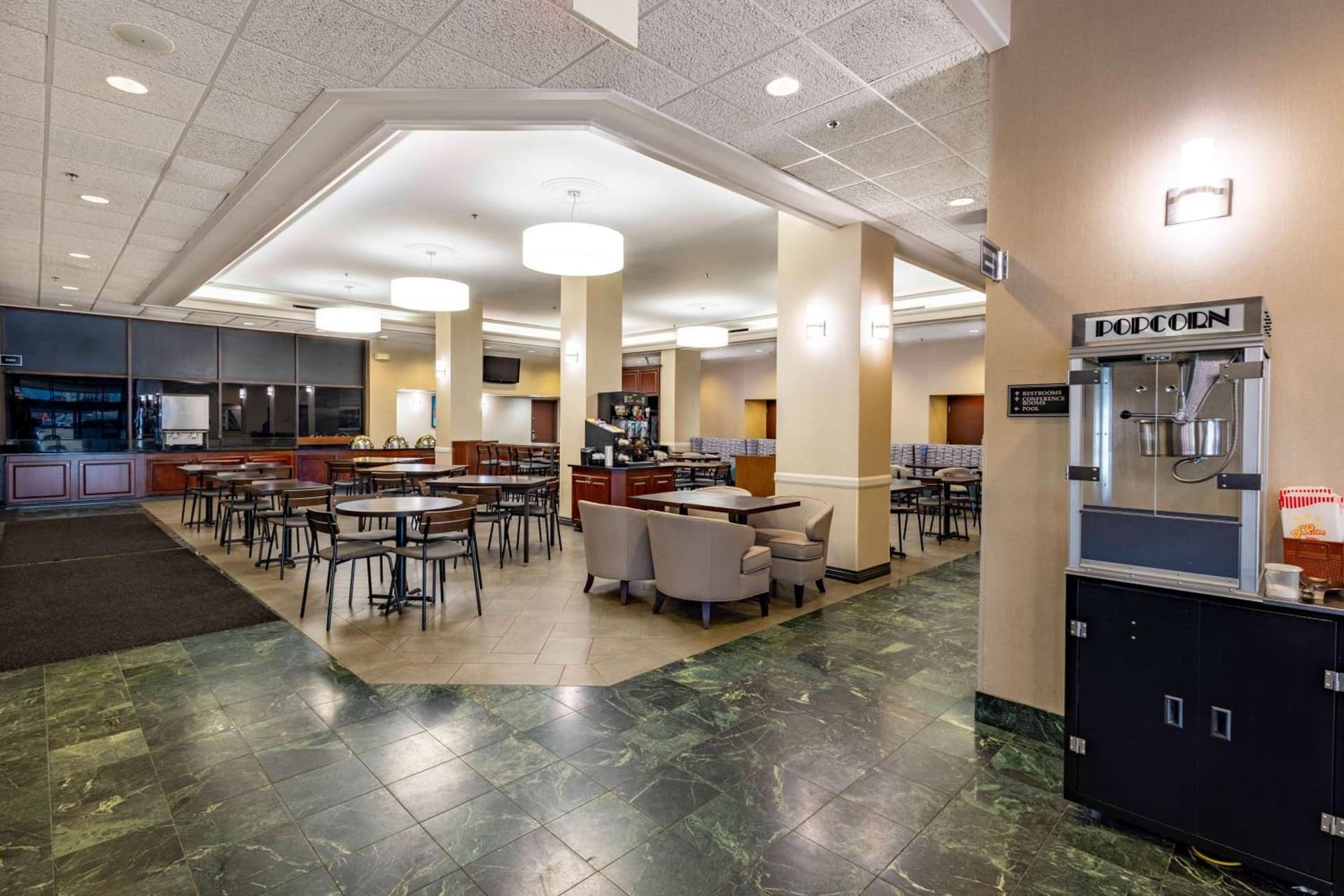 Pear Tree Inn St. Louis Near Union Station property views in Saint Louis, MO — gallery photo 3