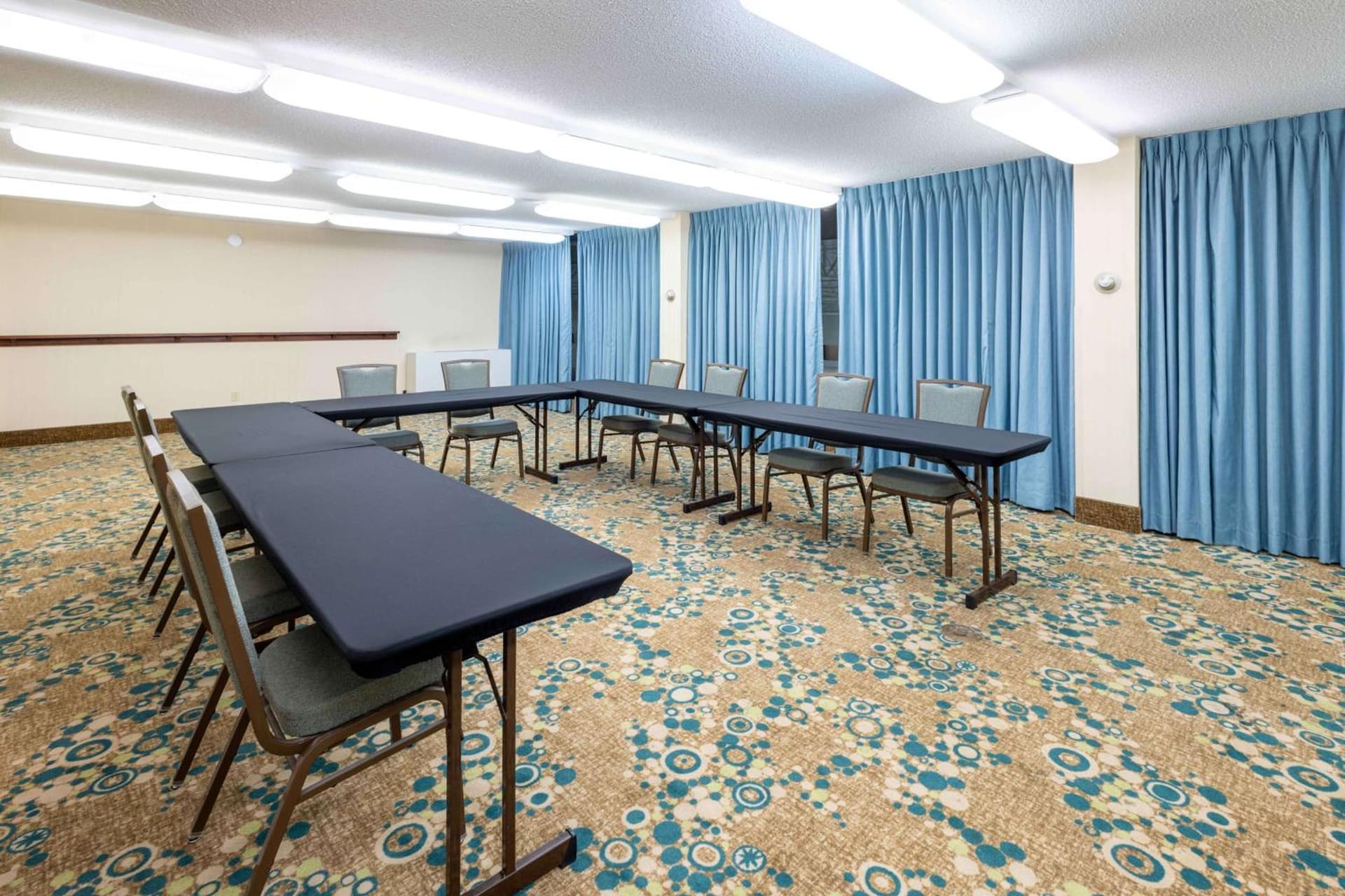 Pear Tree Inn St. Louis Near Union Station gallery photo in Saint Louis, MO — image 12