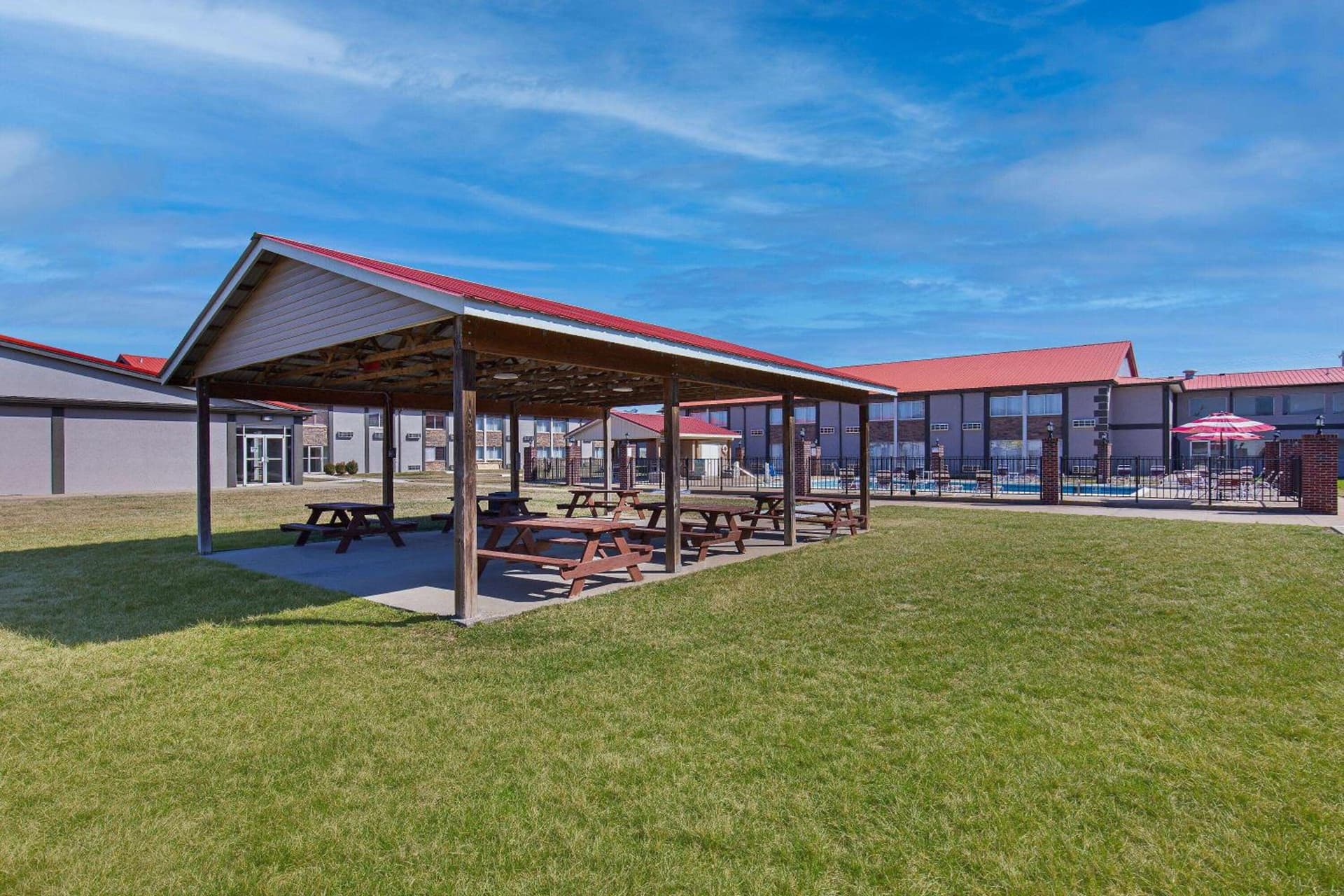 Ramada by Wyndham Bowling Green gallery photo in Bowling Green, KY — image 17
