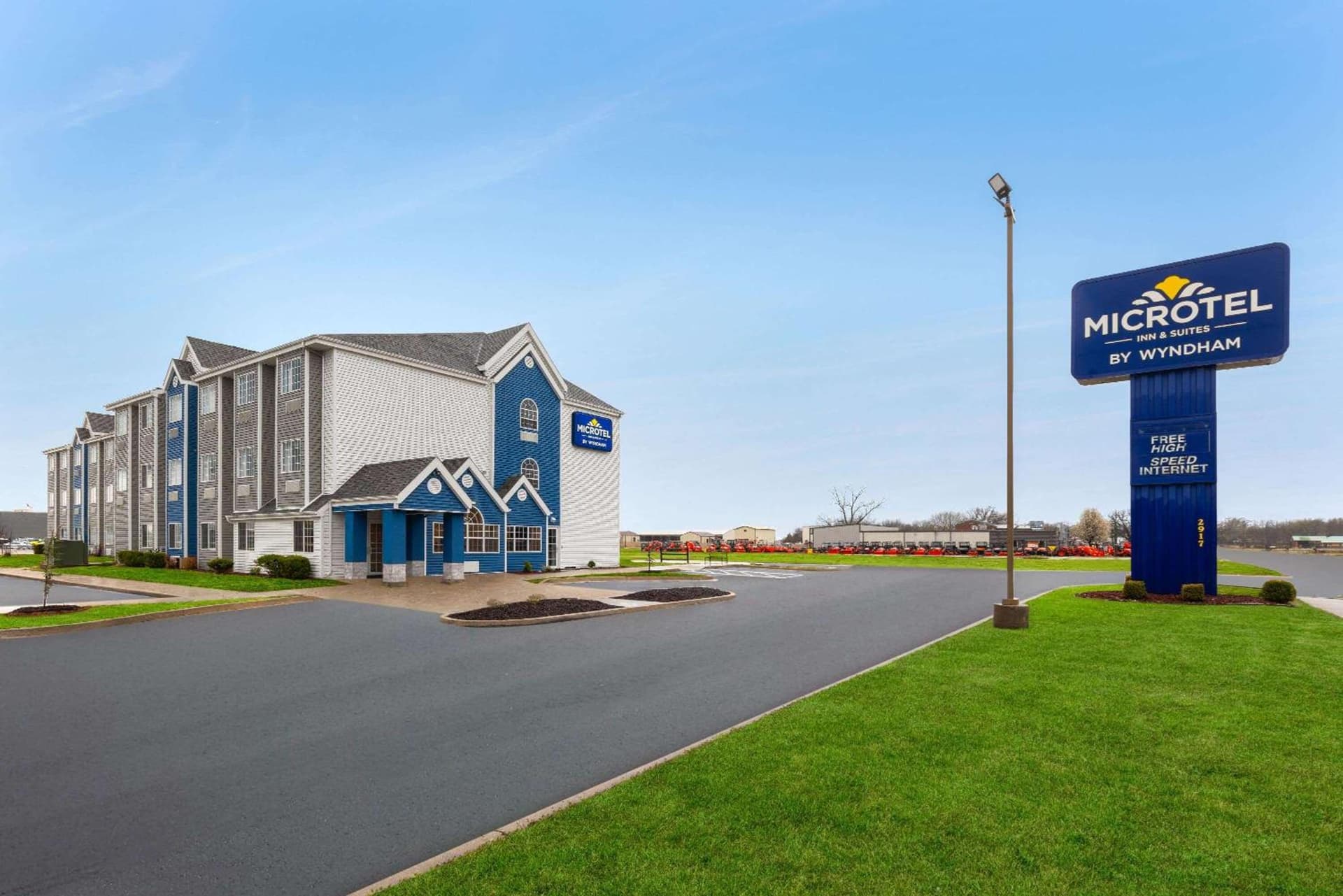 Microtel Inn and Suites Independence interior in Independence, KS — gallery photo 2