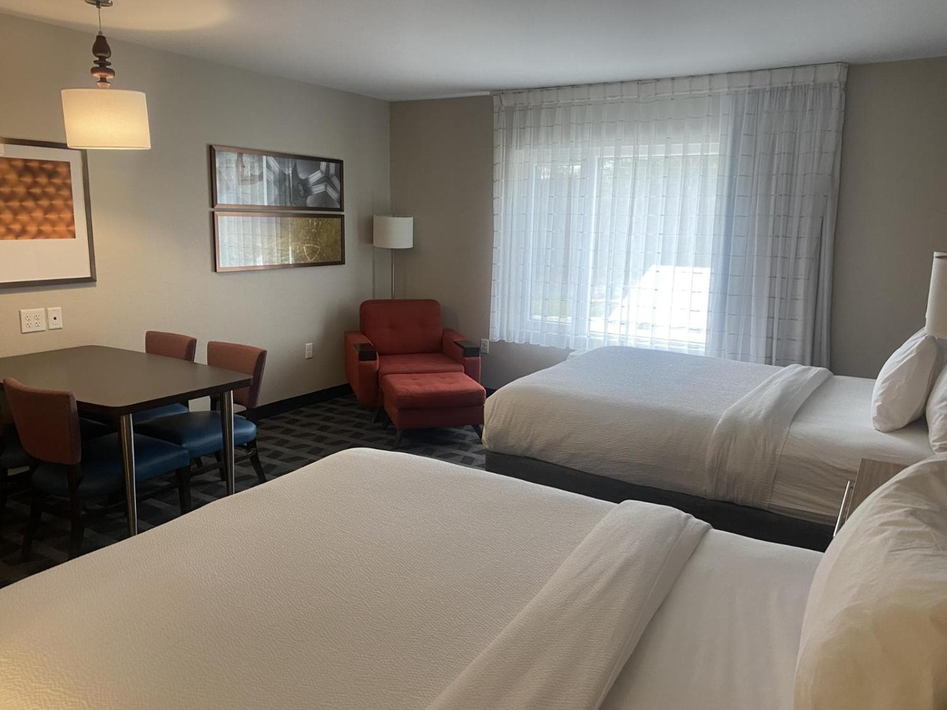 TownePlace Suites by Marriott Edgewood Aberdeen interior in Belcamp, MD — gallery photo 2