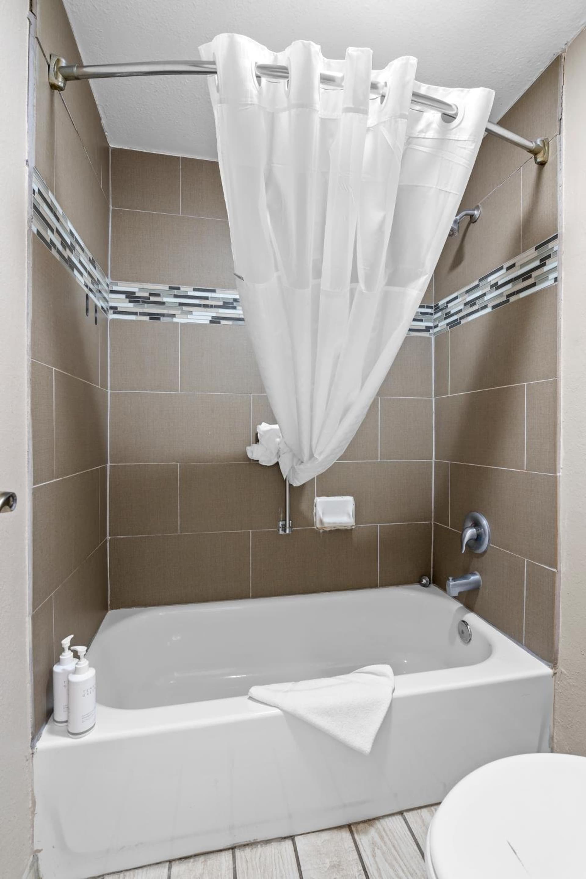 Travelodge by Wyndham Pueblo gallery photo in Pueblo, CO — image 25
