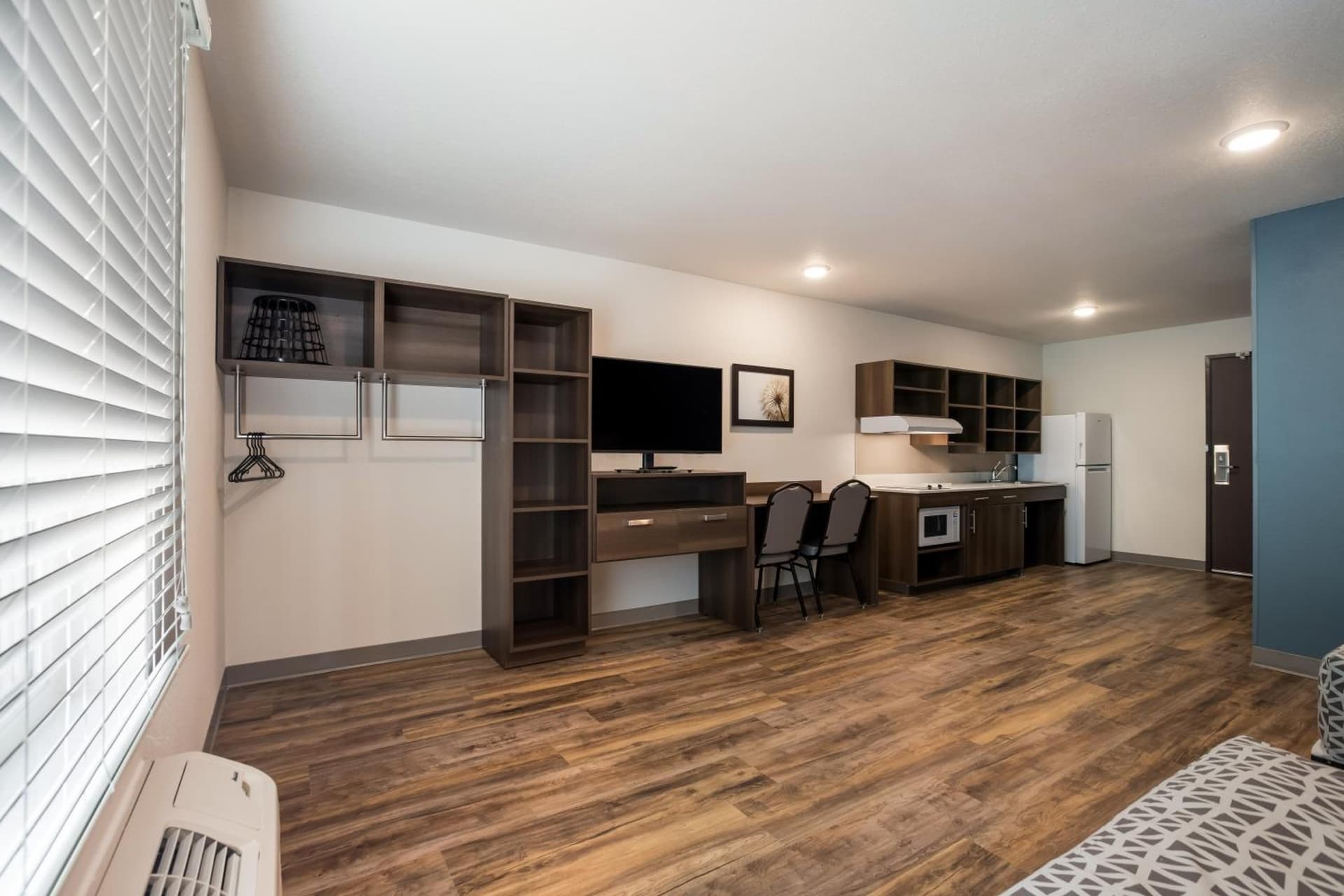 WoodSpring Suites Corona gallery photo in Corona, CA — image 24