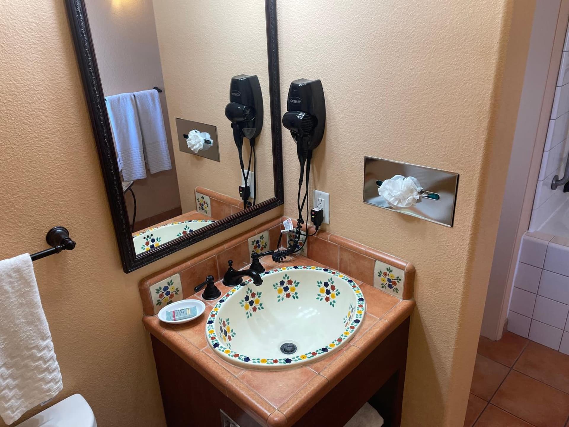Best Western Rose Garden Inn gallery photo in Watsonville, CA — image 40