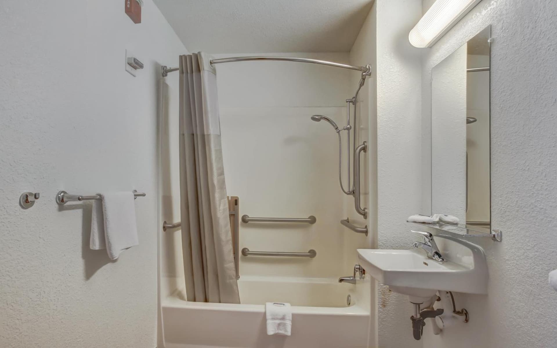 Motel 6-Medford, OR gallery photo in Medford, OR — image 52