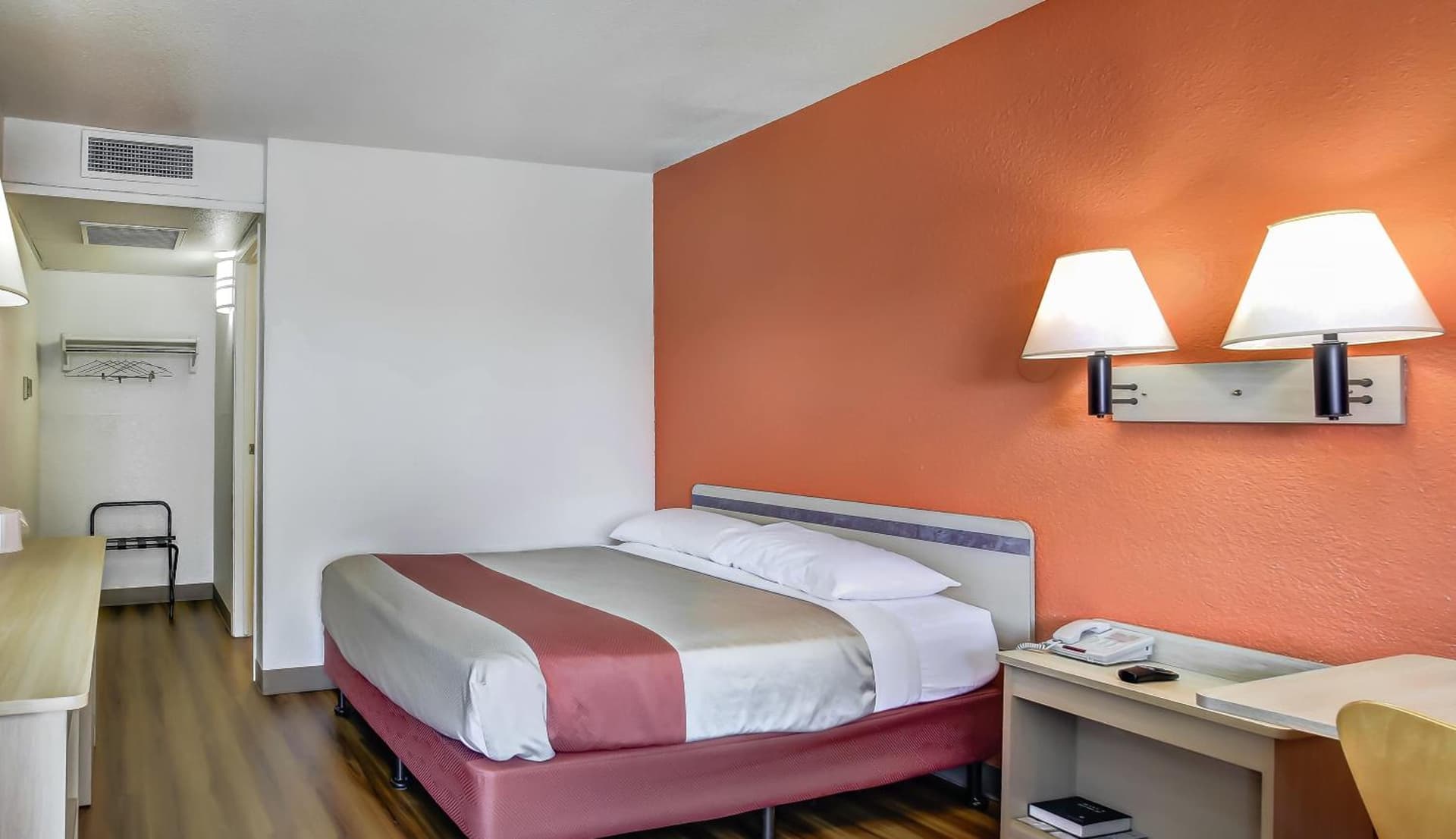 Motel 6-Medford, OR gallery photo in Medford, OR — image 49