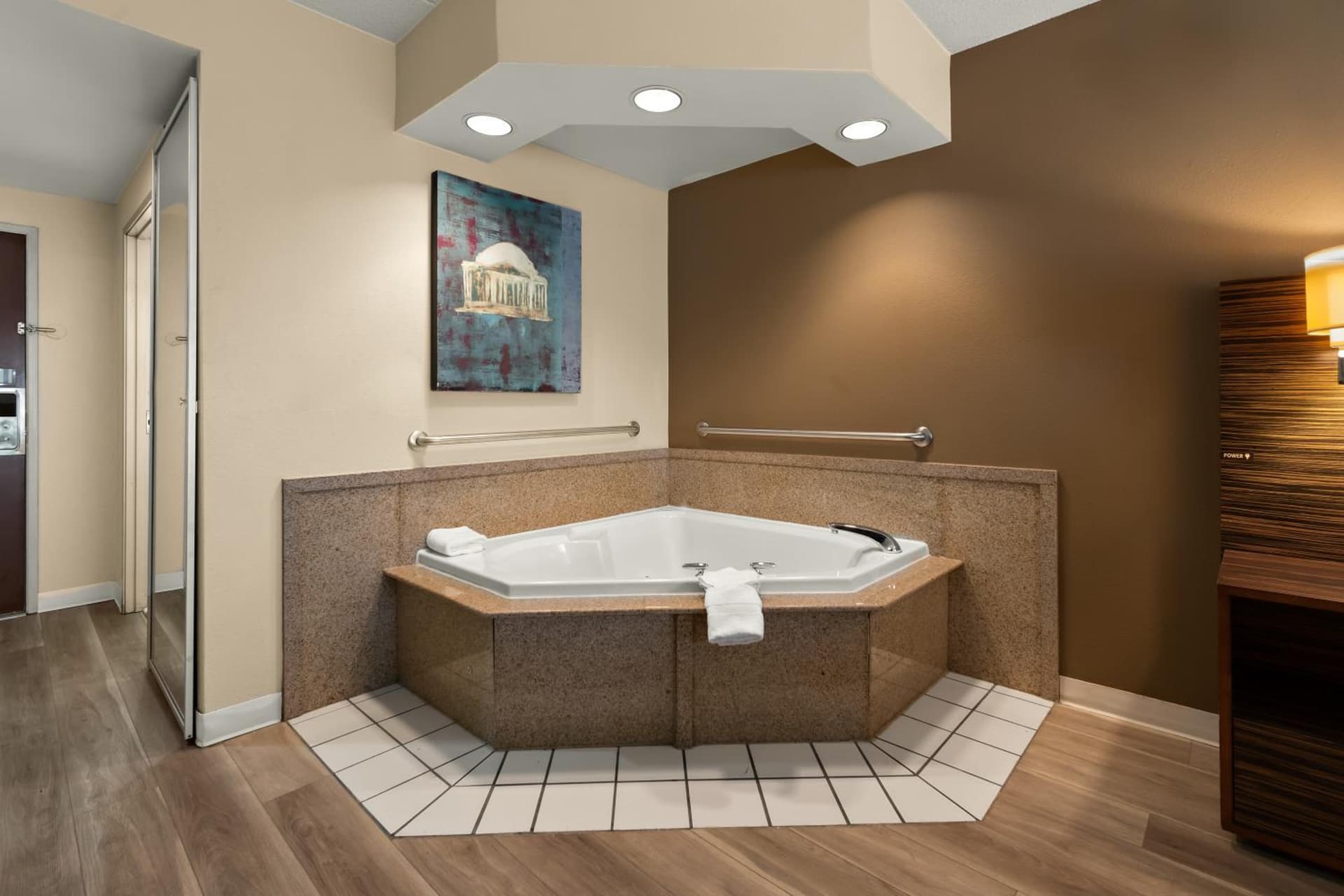 Ramada by Wyndham Harrisburg/Hershey Area property views in Harrisburg, PA — gallery photo 3