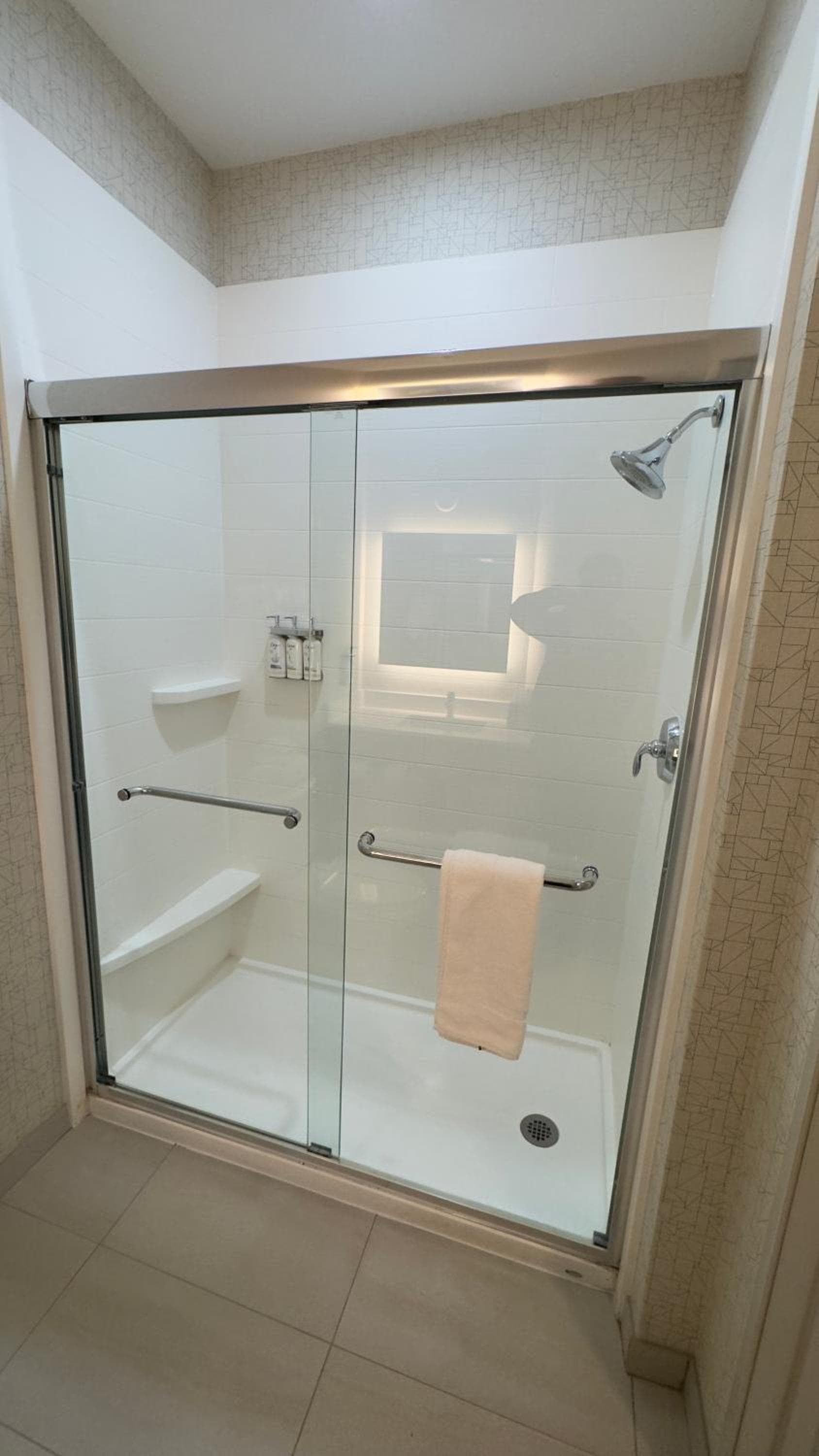 Holiday Inn Express Hotel & Suites Marina by IHG gallery photo in Marina, CA — image 13