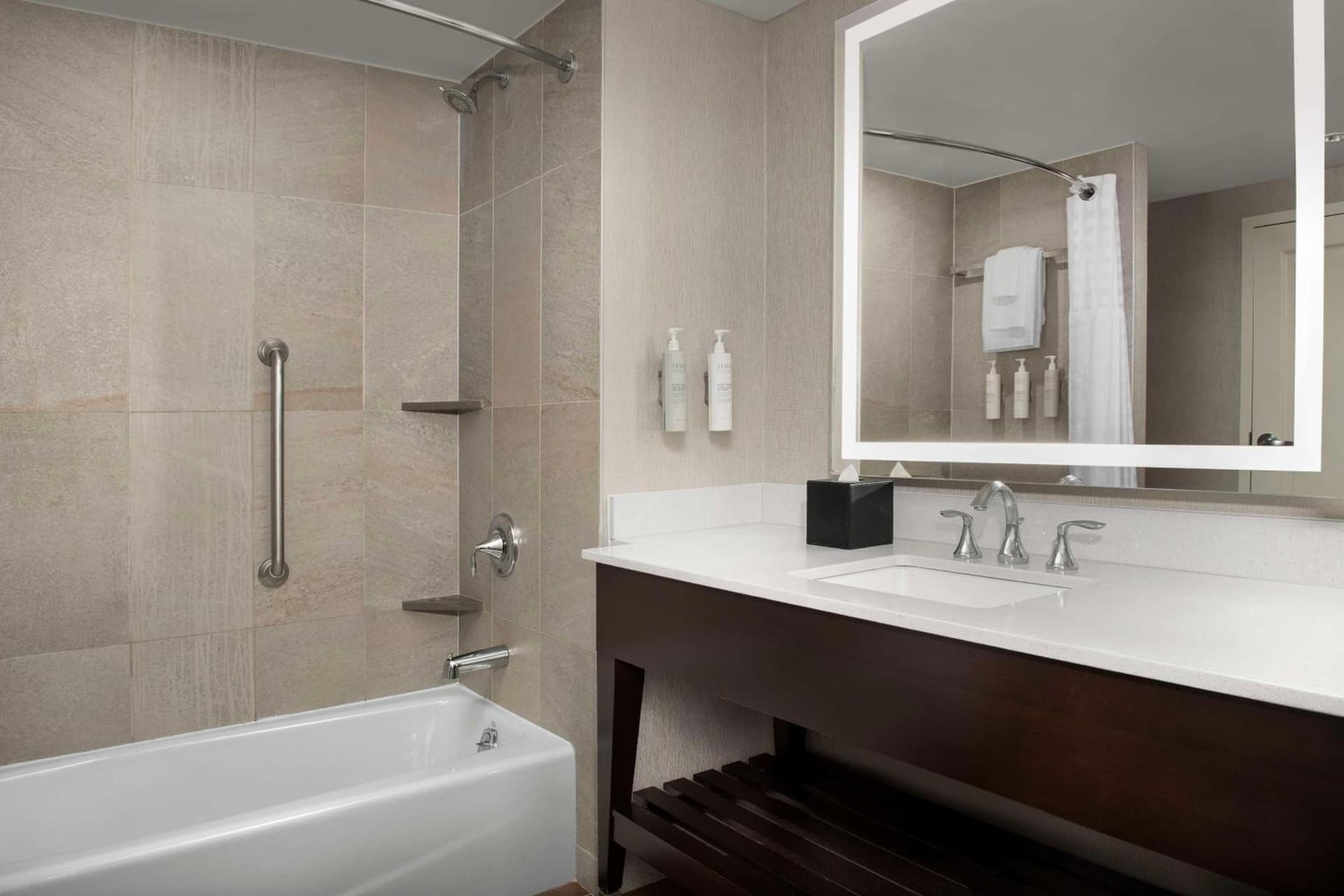 Embassy Suites Springfield gallery photo in Springfield, VA — image 46