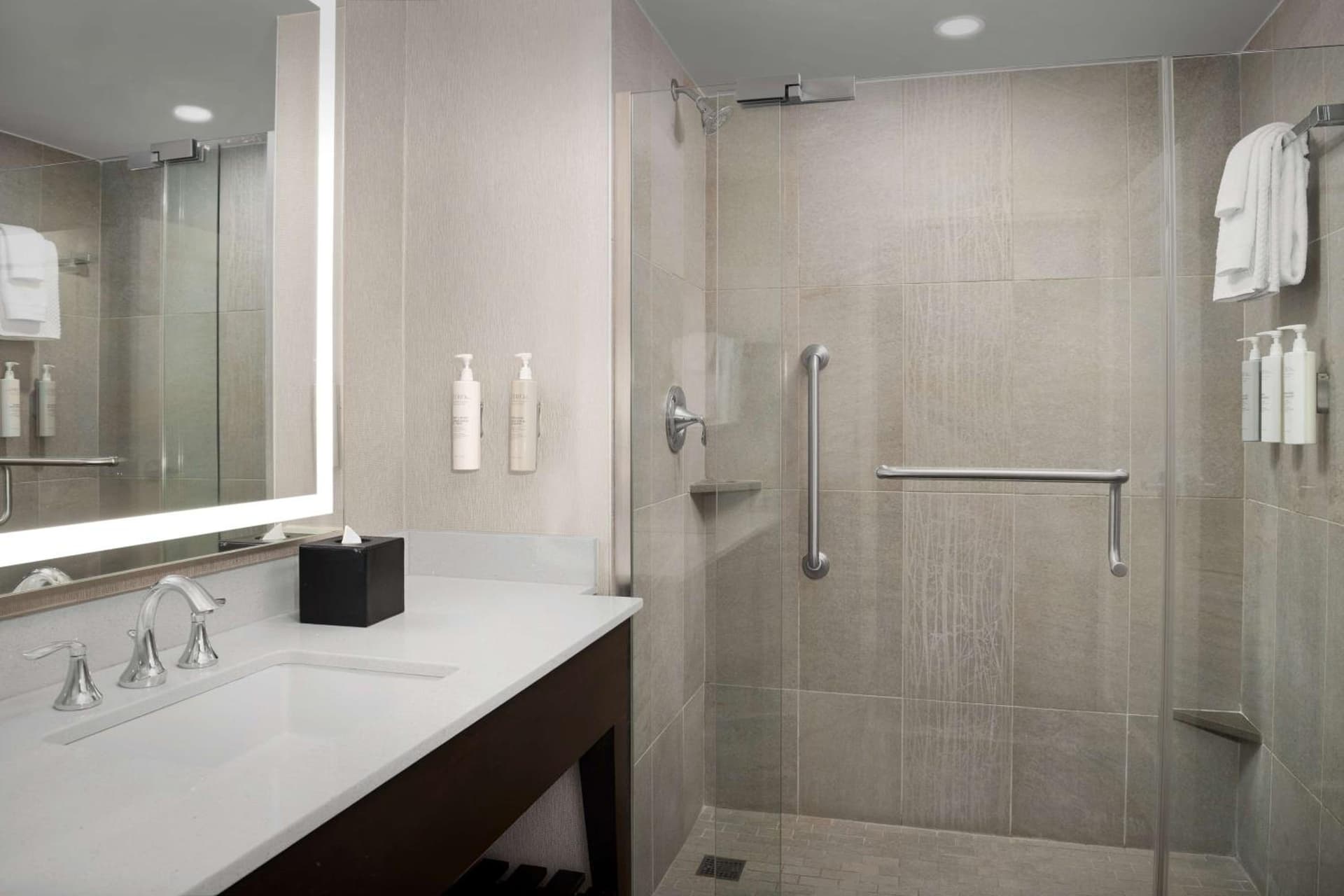 Embassy Suites Springfield gallery photo in Springfield, VA — image 60