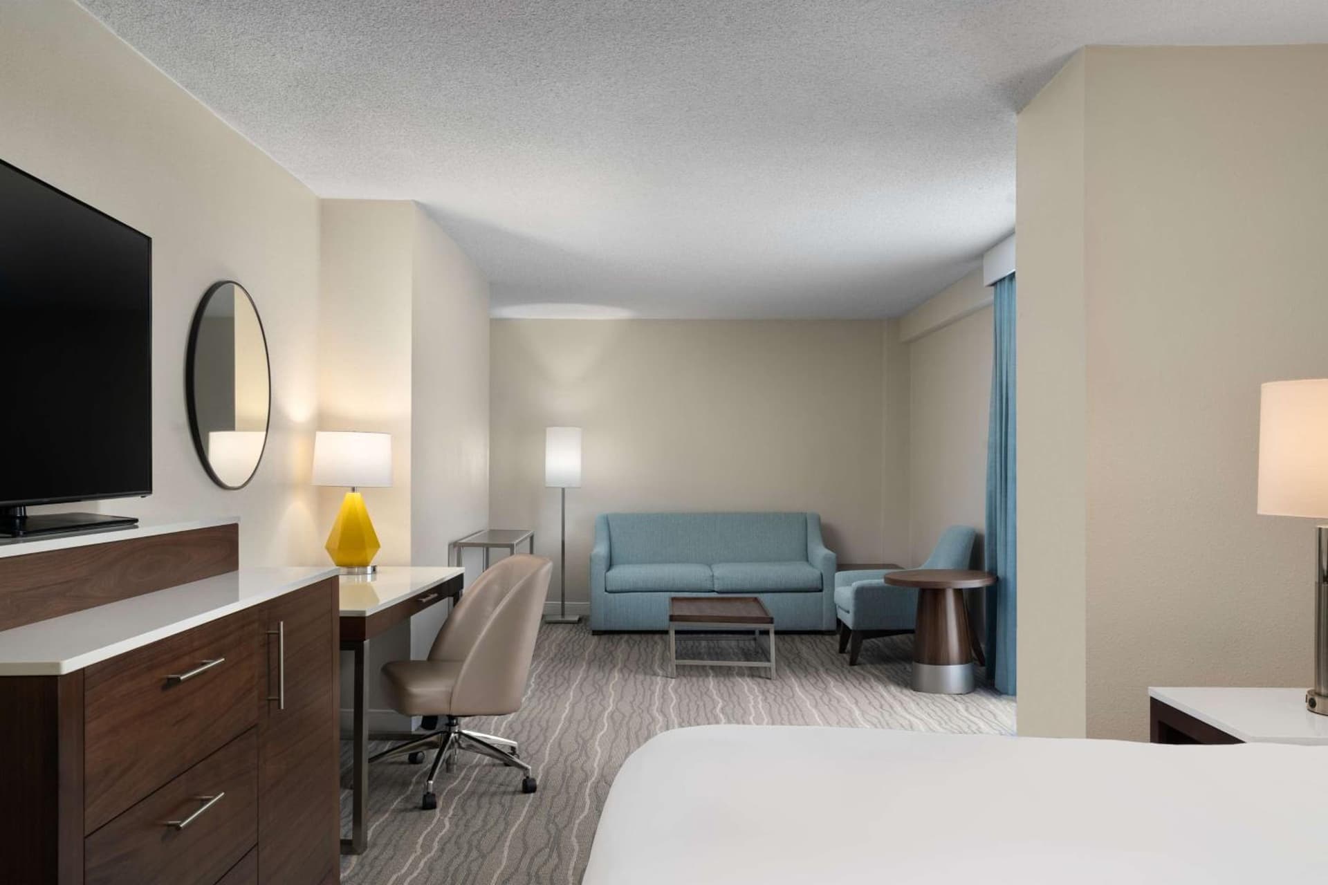 DoubleTree by Hilton Norfolk Airport gallery photo in Norfolk, VA — image 24