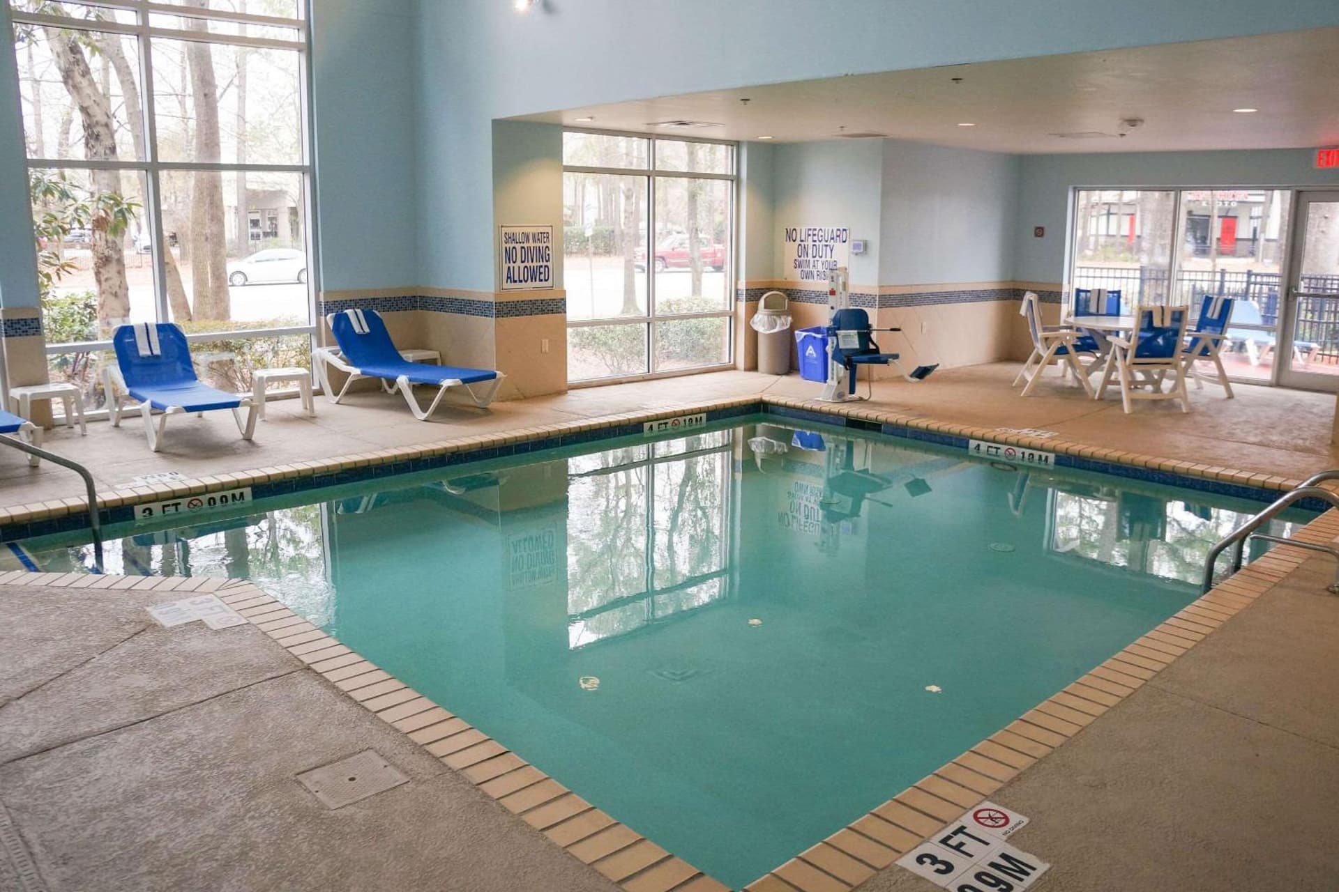 Comfort Suites Charleston West Ashley gallery photo in Charleston, SC — image 6