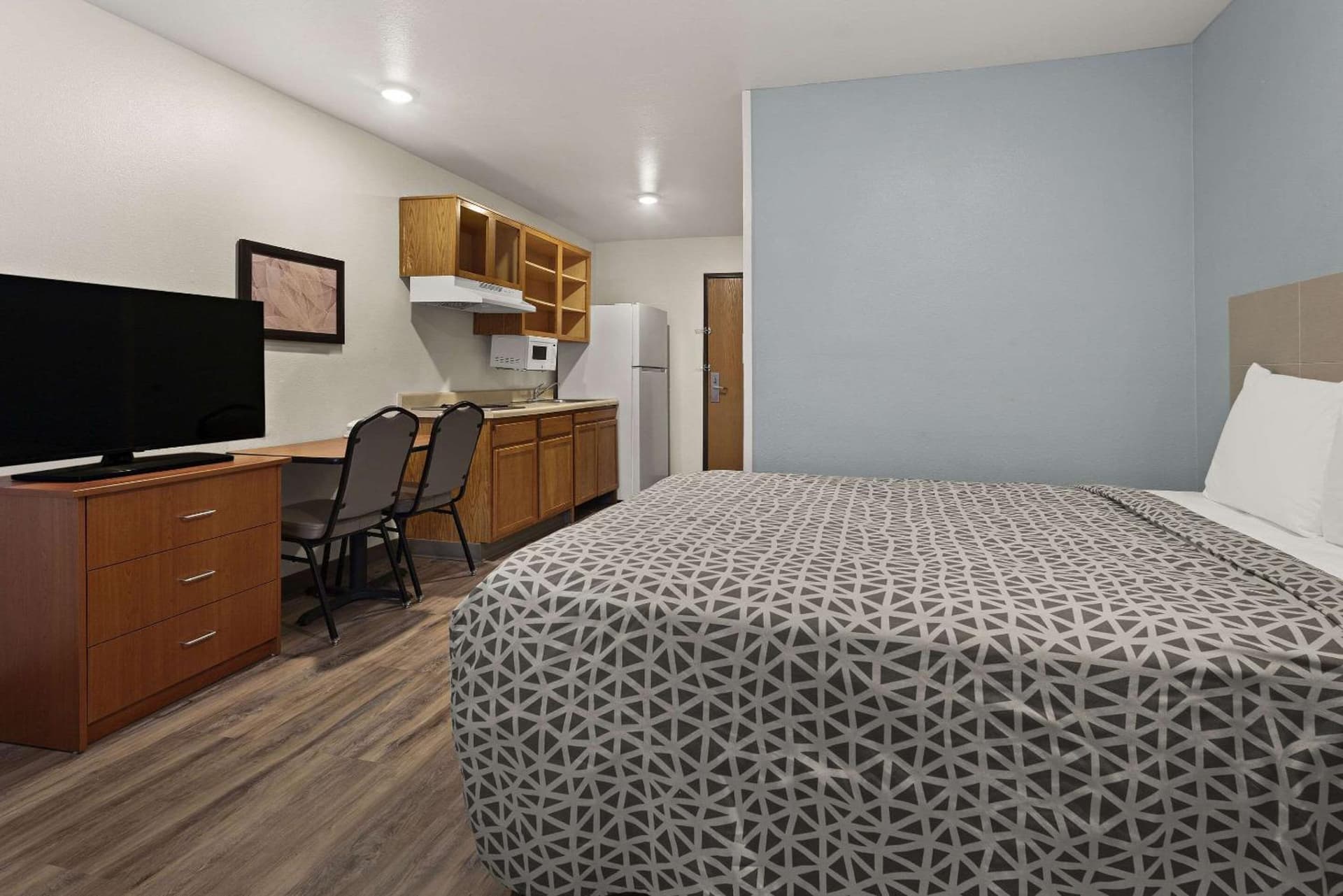 WoodSpring Suites Johnson City gallery photo in Johnson City, TN — image 28