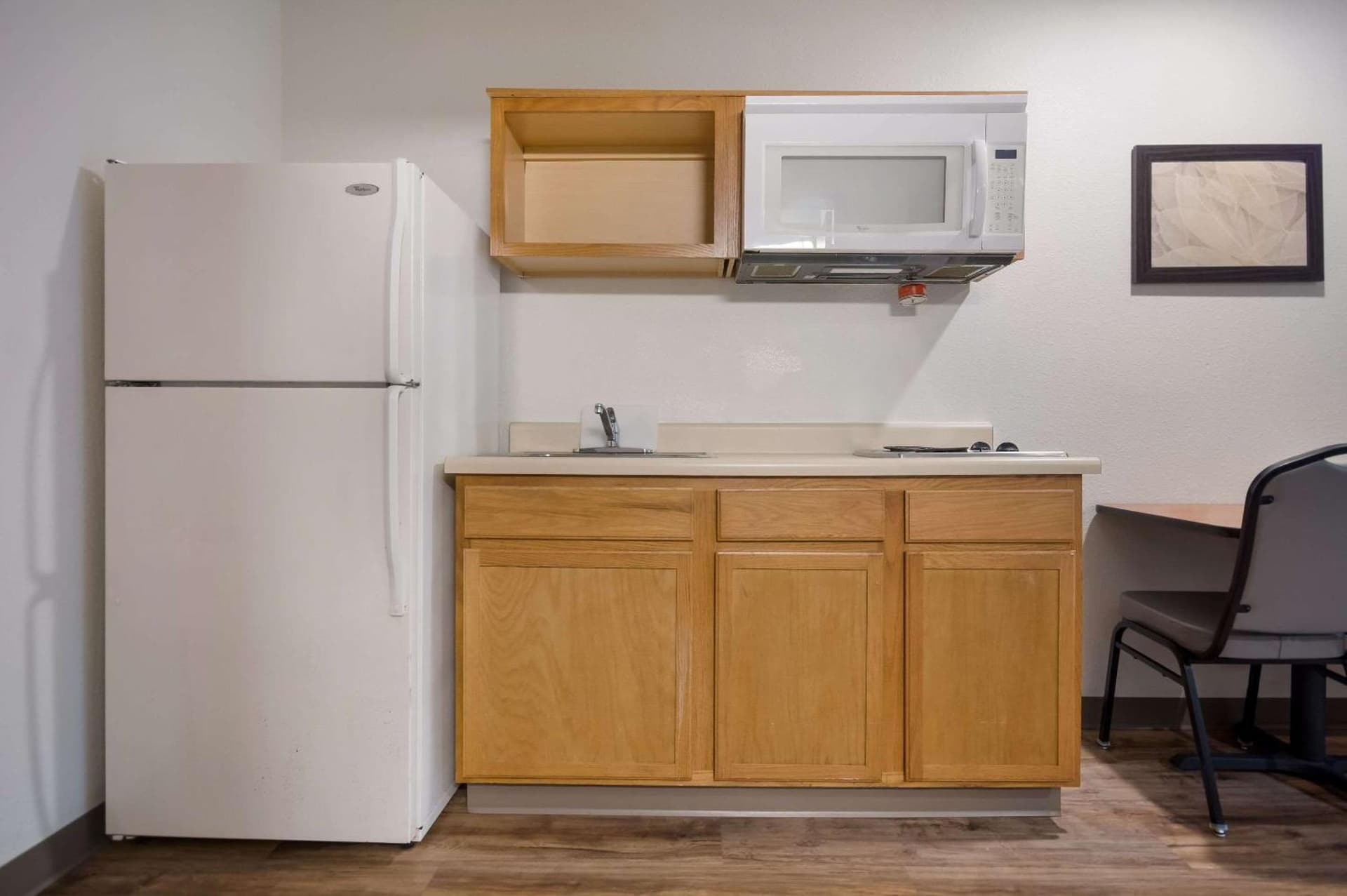 WoodSpring Suites Johnson City interior in Johnson City, TN — gallery photo 2