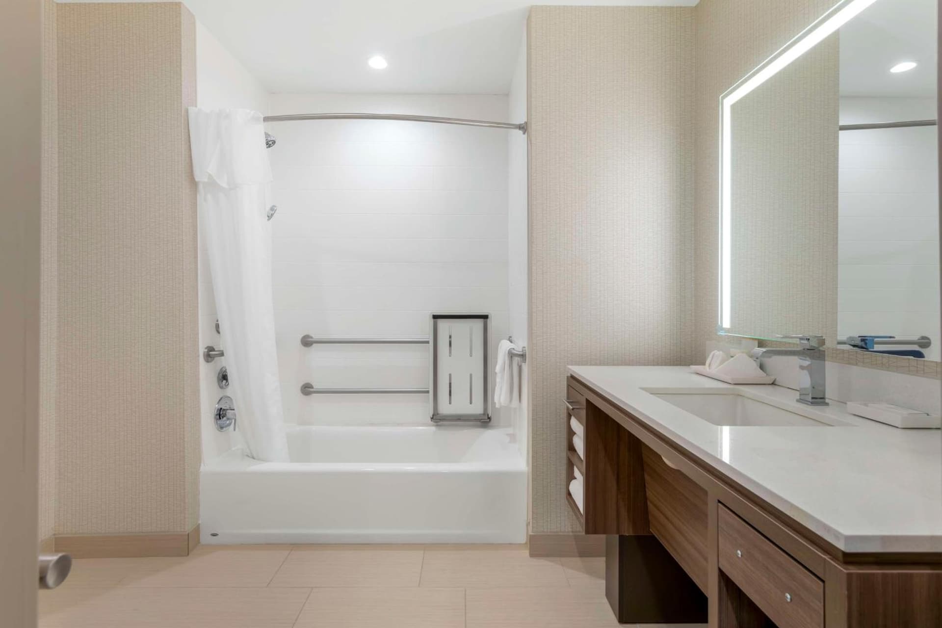 Home2 Suites By Hilton Redlands gallery photo in Redlands, CA — image 15