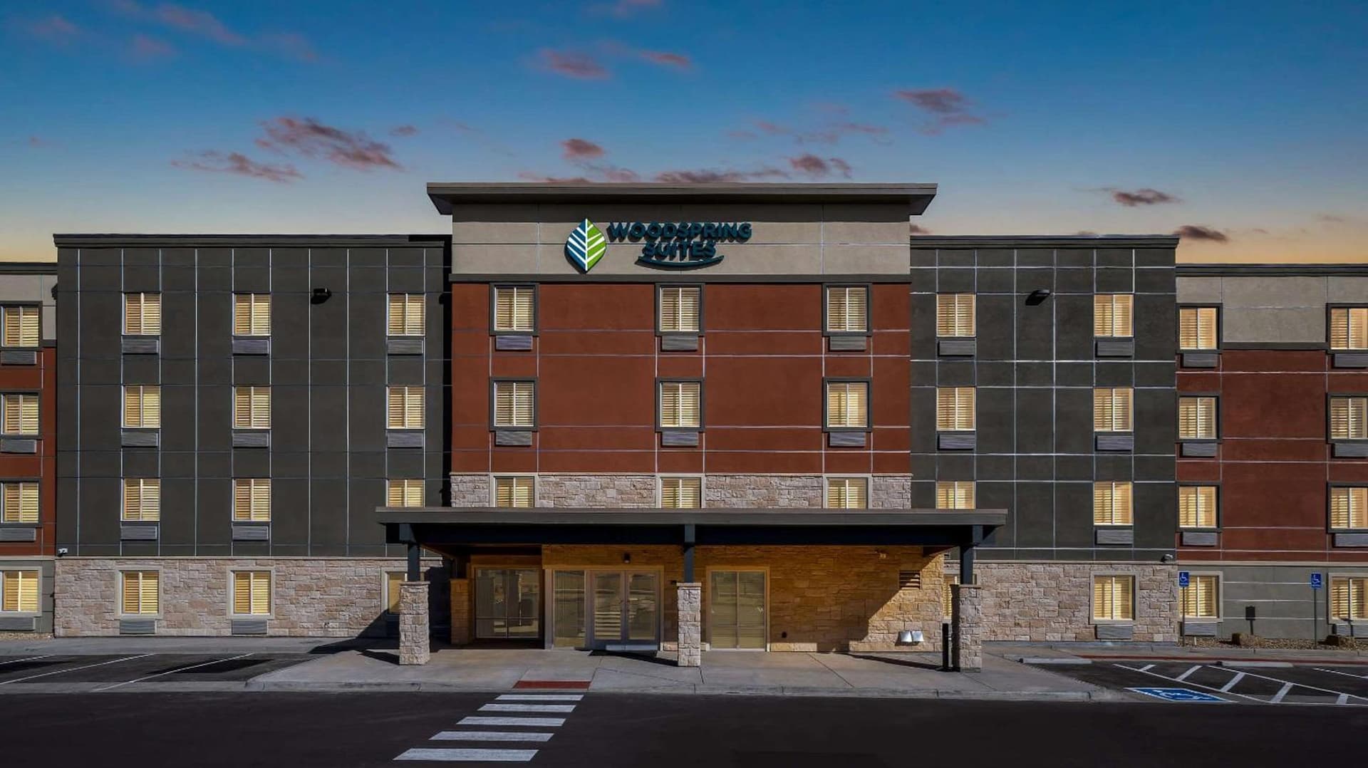 WoodSpring Suites Greeley gallery photo in Greeley, CO — image 4