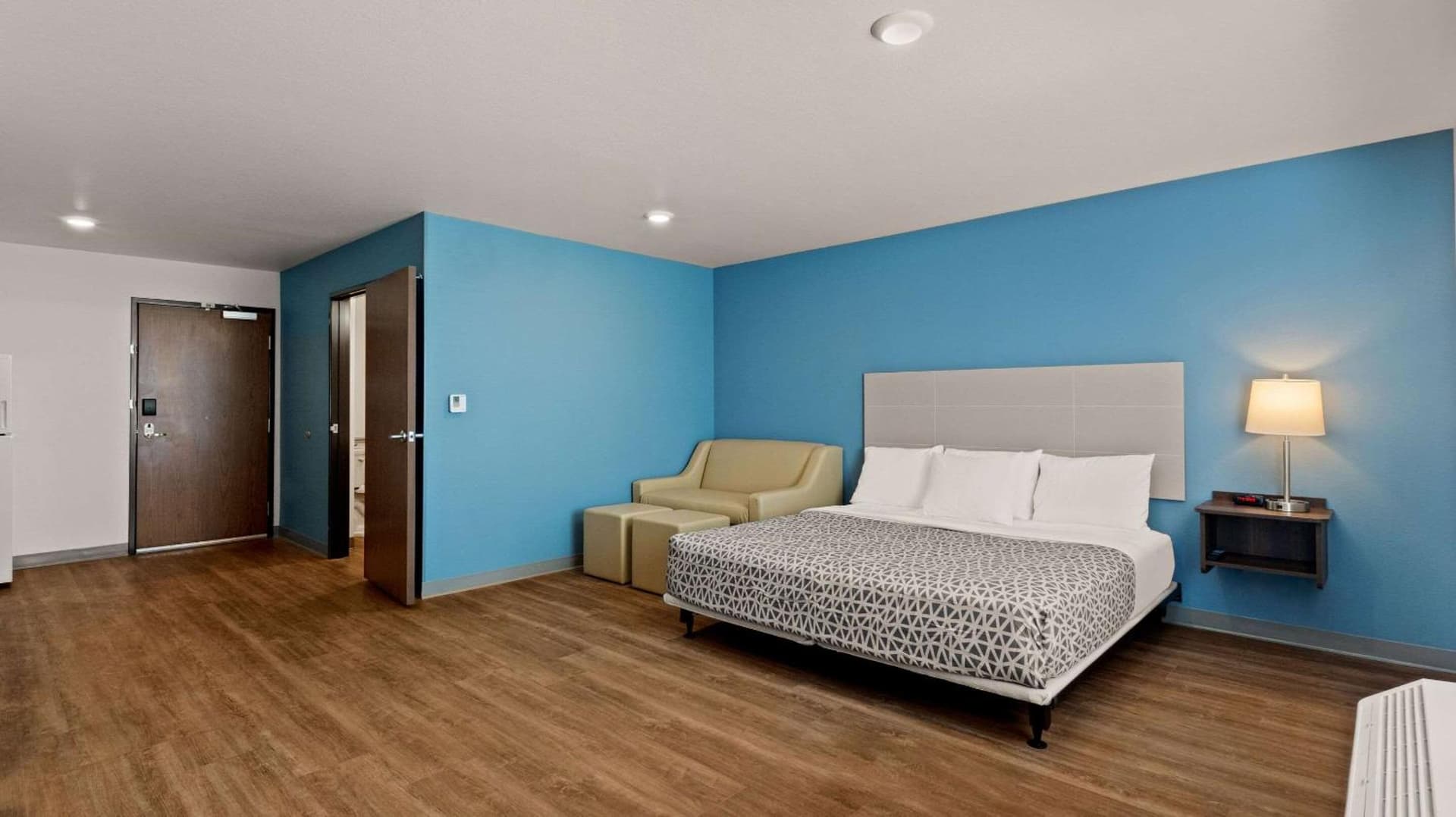 WoodSpring Suites Greeley gallery photo in Greeley, CO — image 12