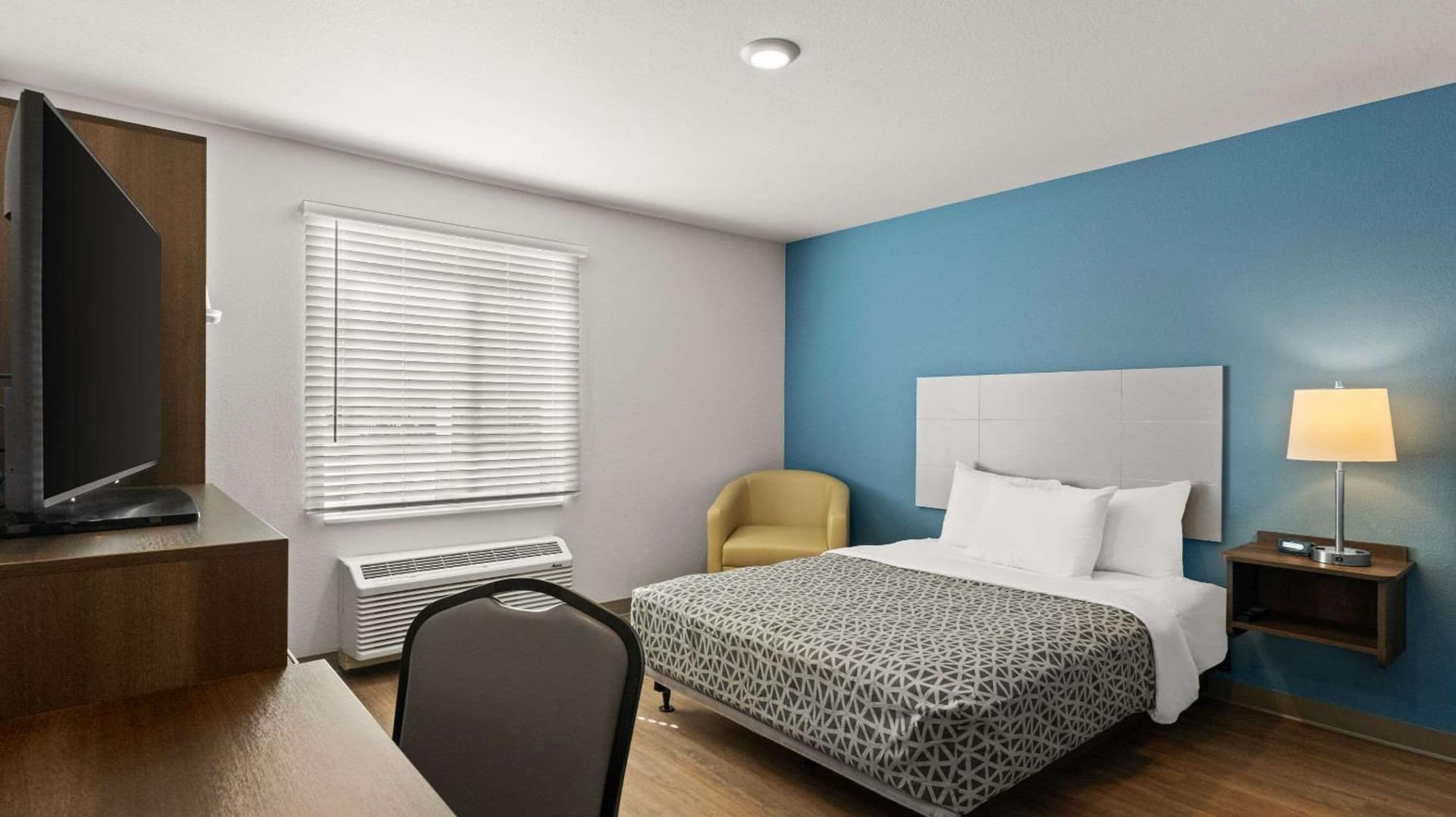 WoodSpring Suites Greeley gallery photo in Greeley, CO — image 16